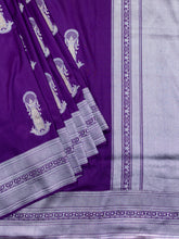 Weaves Banarasi Butta