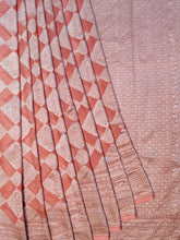 Pink Kaddi Georgette Banarasi Saree With Geometrical Zari Design & Zari Border