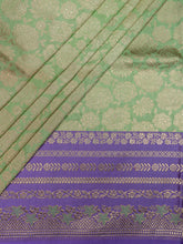Weaves Banarasi Butta With Contrast Border