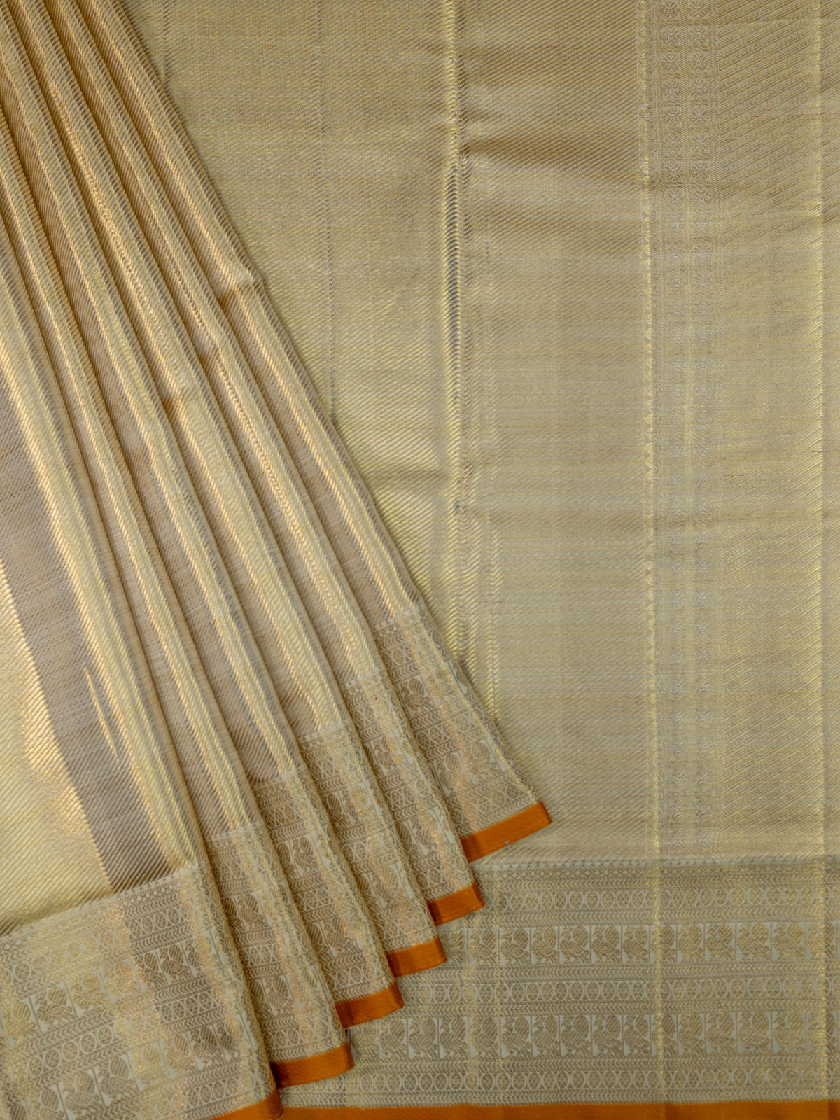 Kanjeevaram Kanchi Pattu Matte Finish With Contrast Edgeing Cream Matte Base + Orange