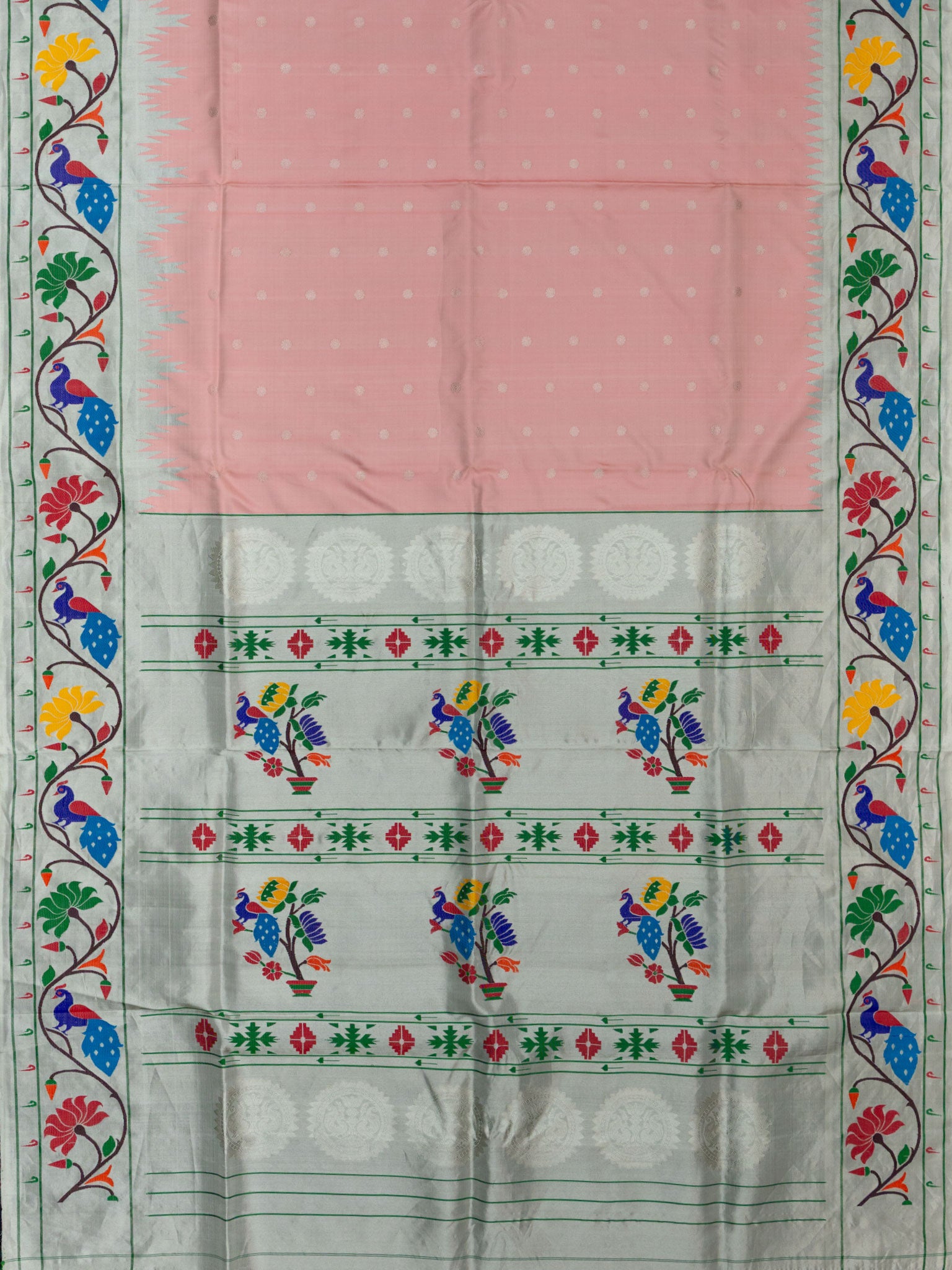Weaves Paithani Saree With Contrast Border