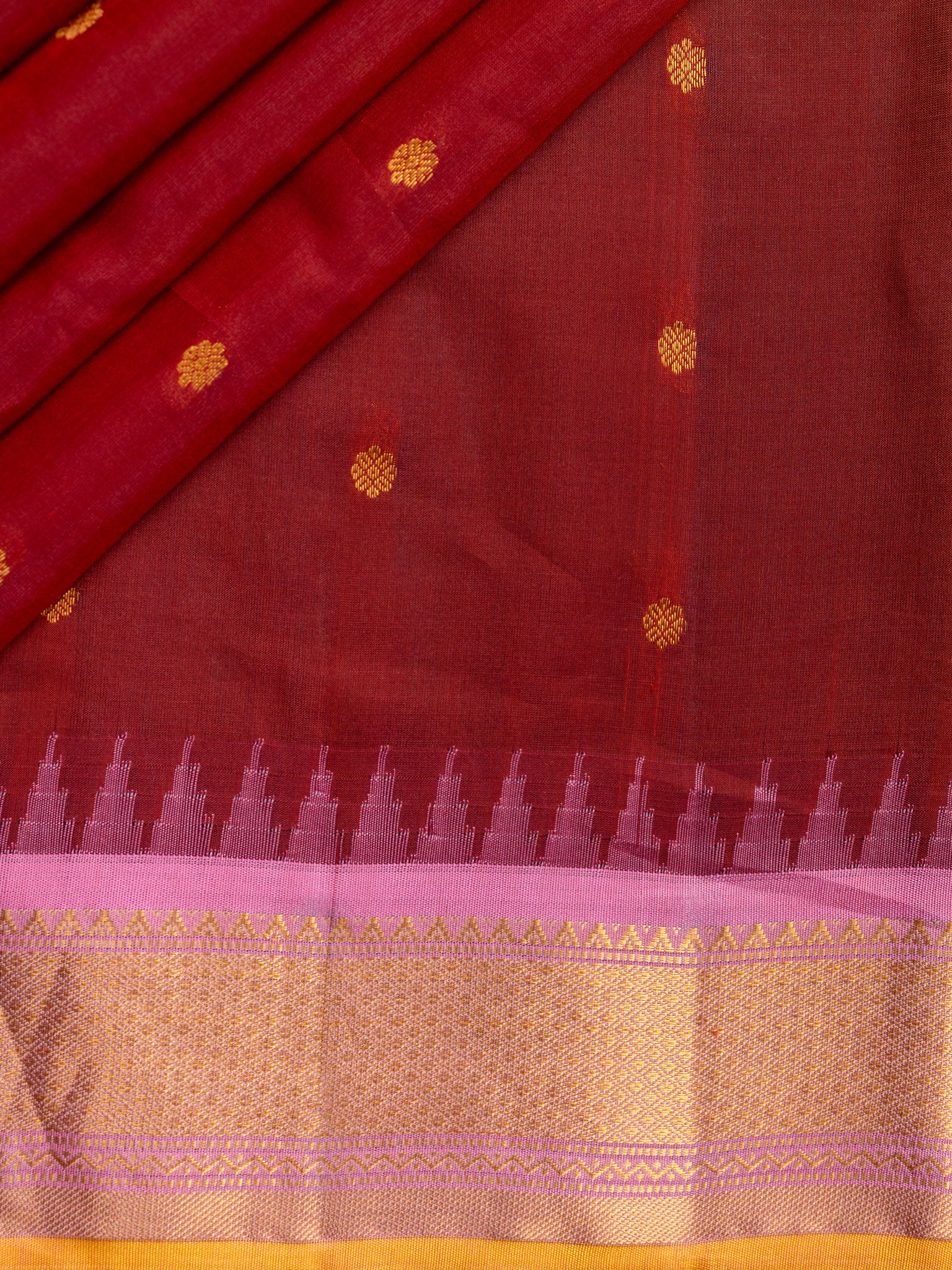 Weaves Gadwal Sikho With Contrast Border