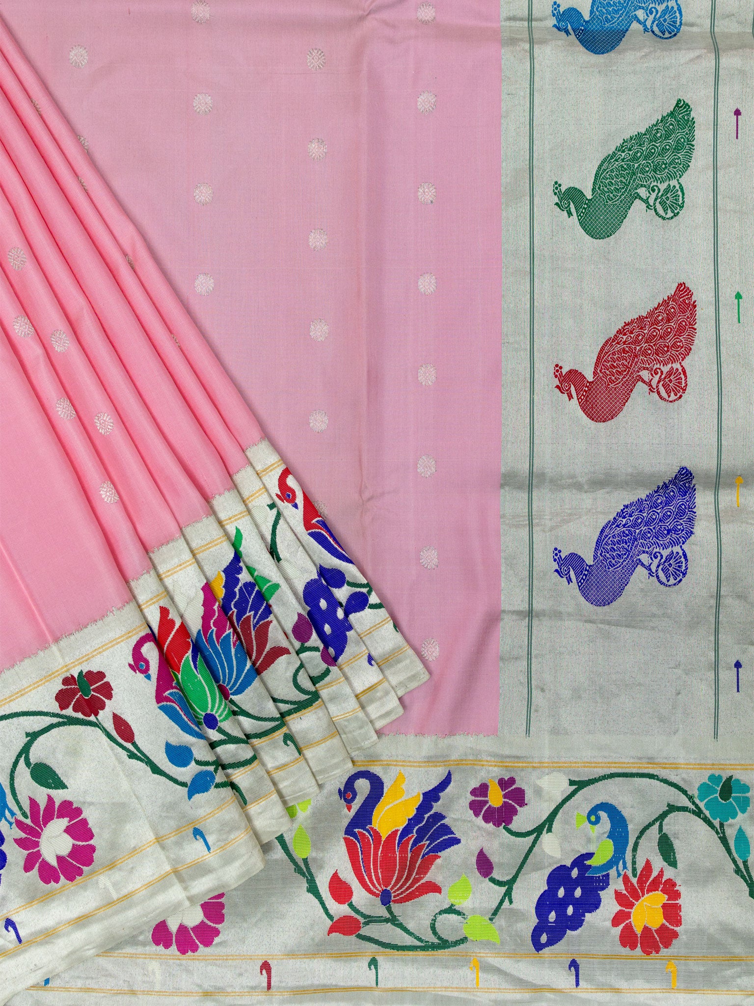 Weaves Paithani Saree With Contrast Border