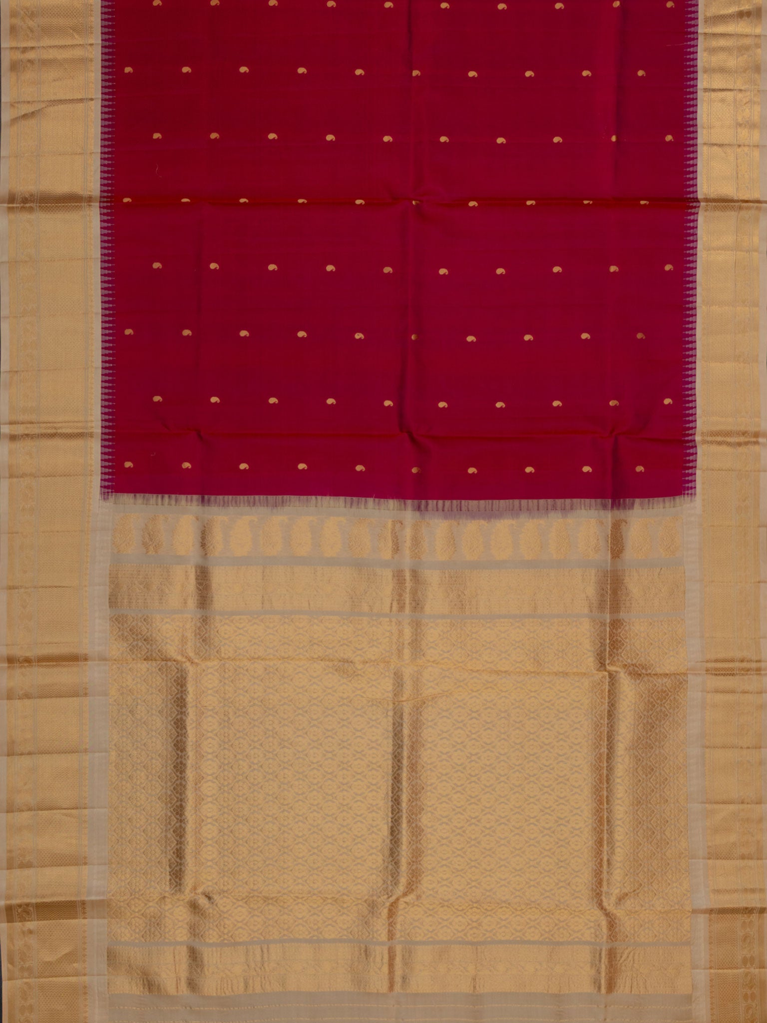 Weaves Gadwal Pattu With Contrast With Temple Border With Butta