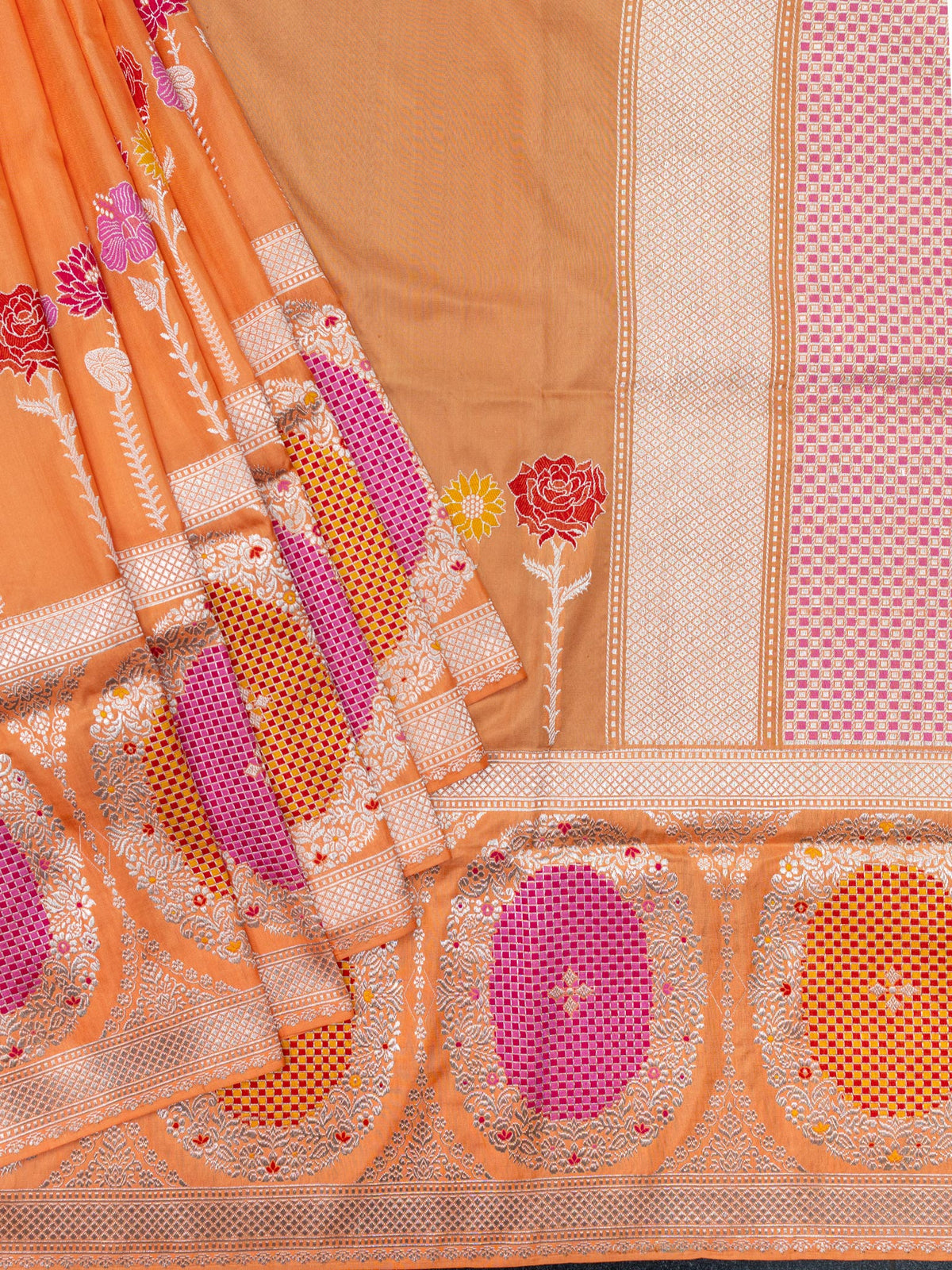 Weaves Banarasi Banarasi Butta Sandal Yellow