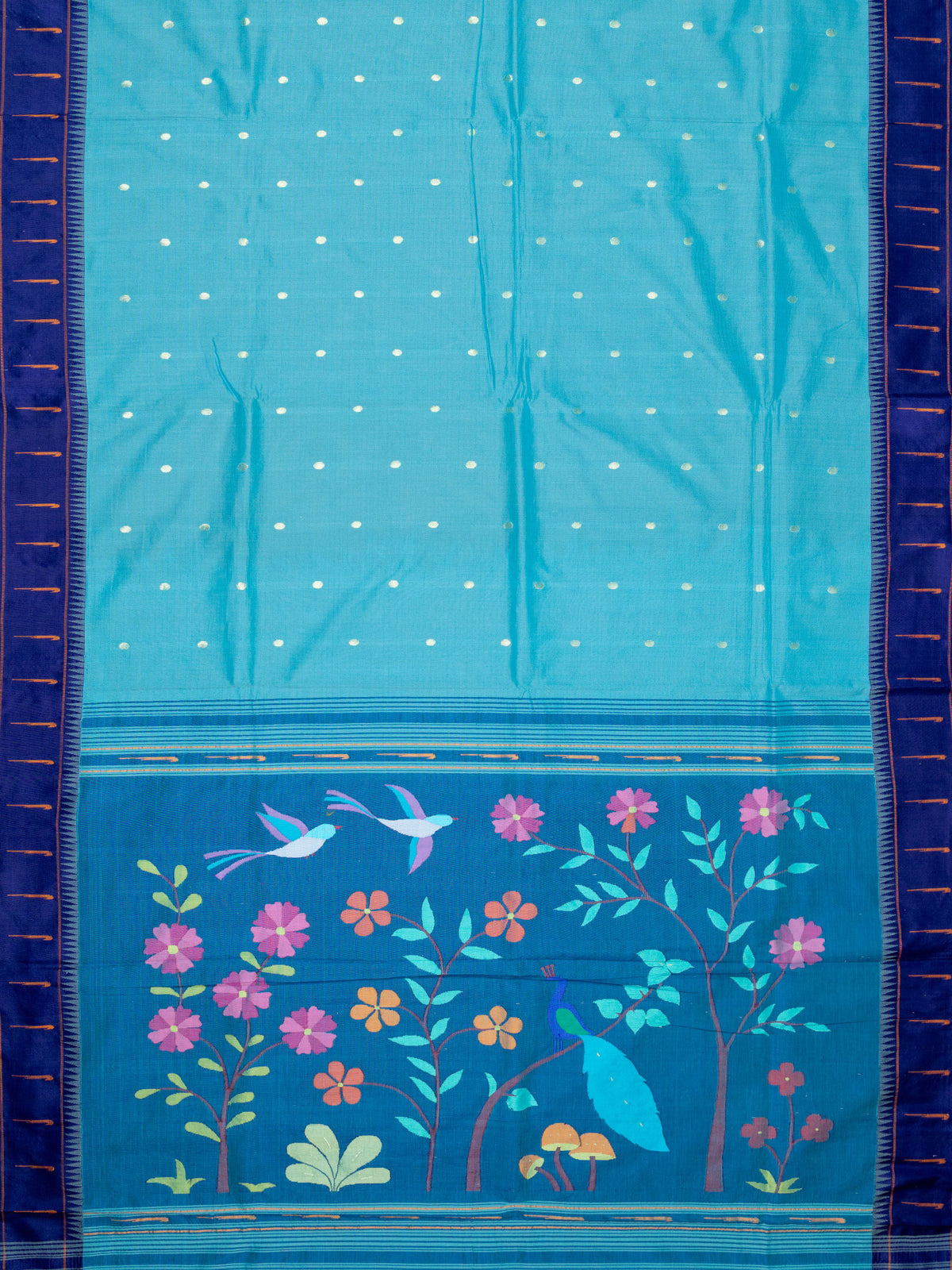 Weaves Paithani Saree With Contrast Border With Muniya Border