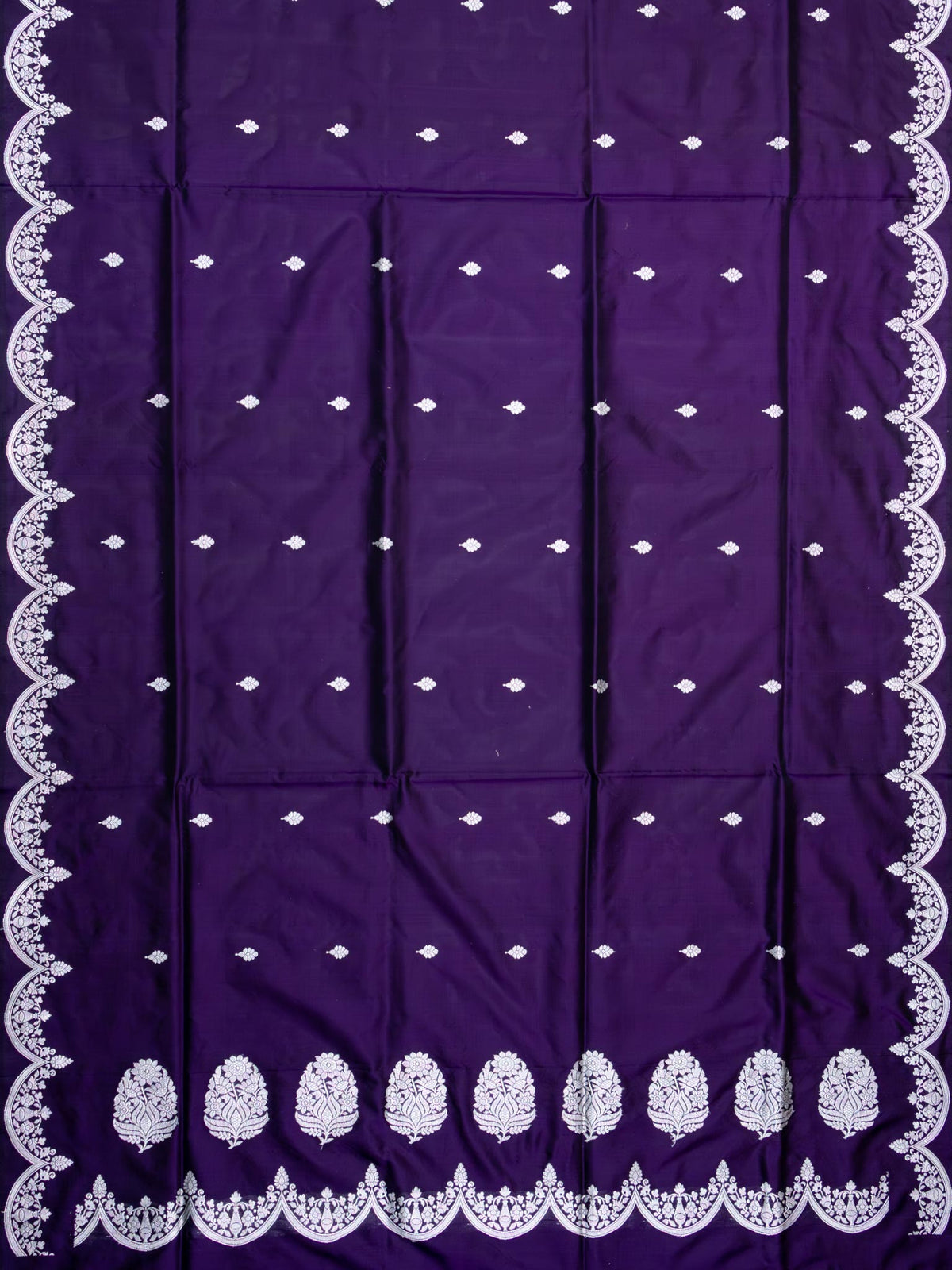 Weaves Banarasi Butta