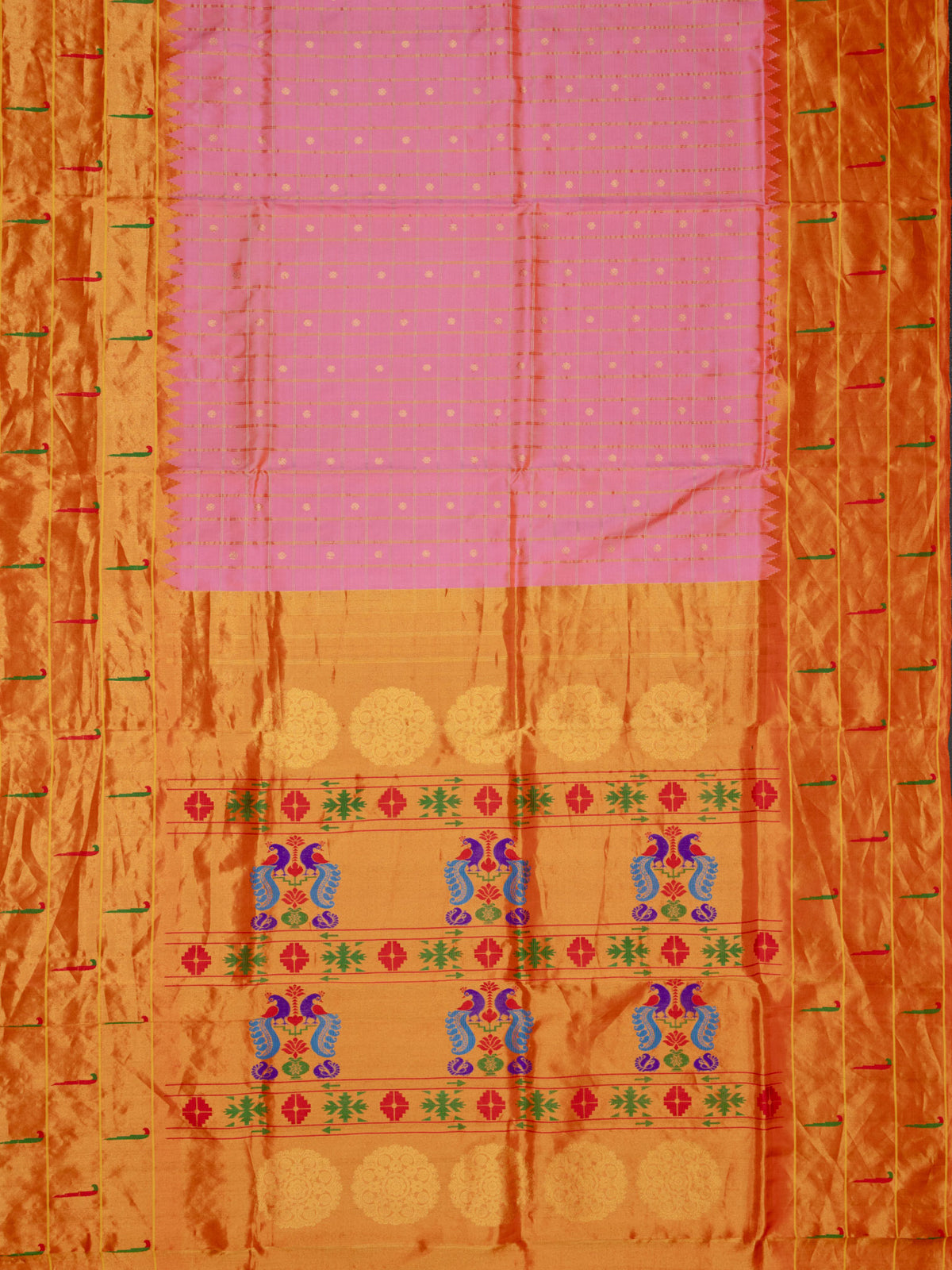 Weaves Paithani Saree With Contrast Border