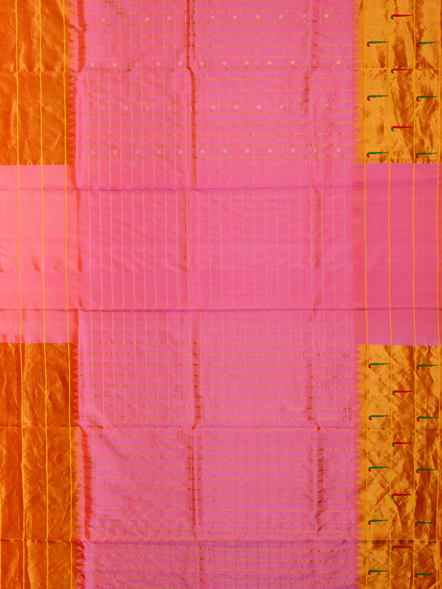 Weaves Paithani Saree With Contrast Border