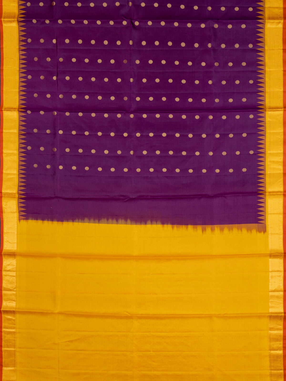 Weaves Gadwal Pattu With Contrast Border With Temple Border With Butta