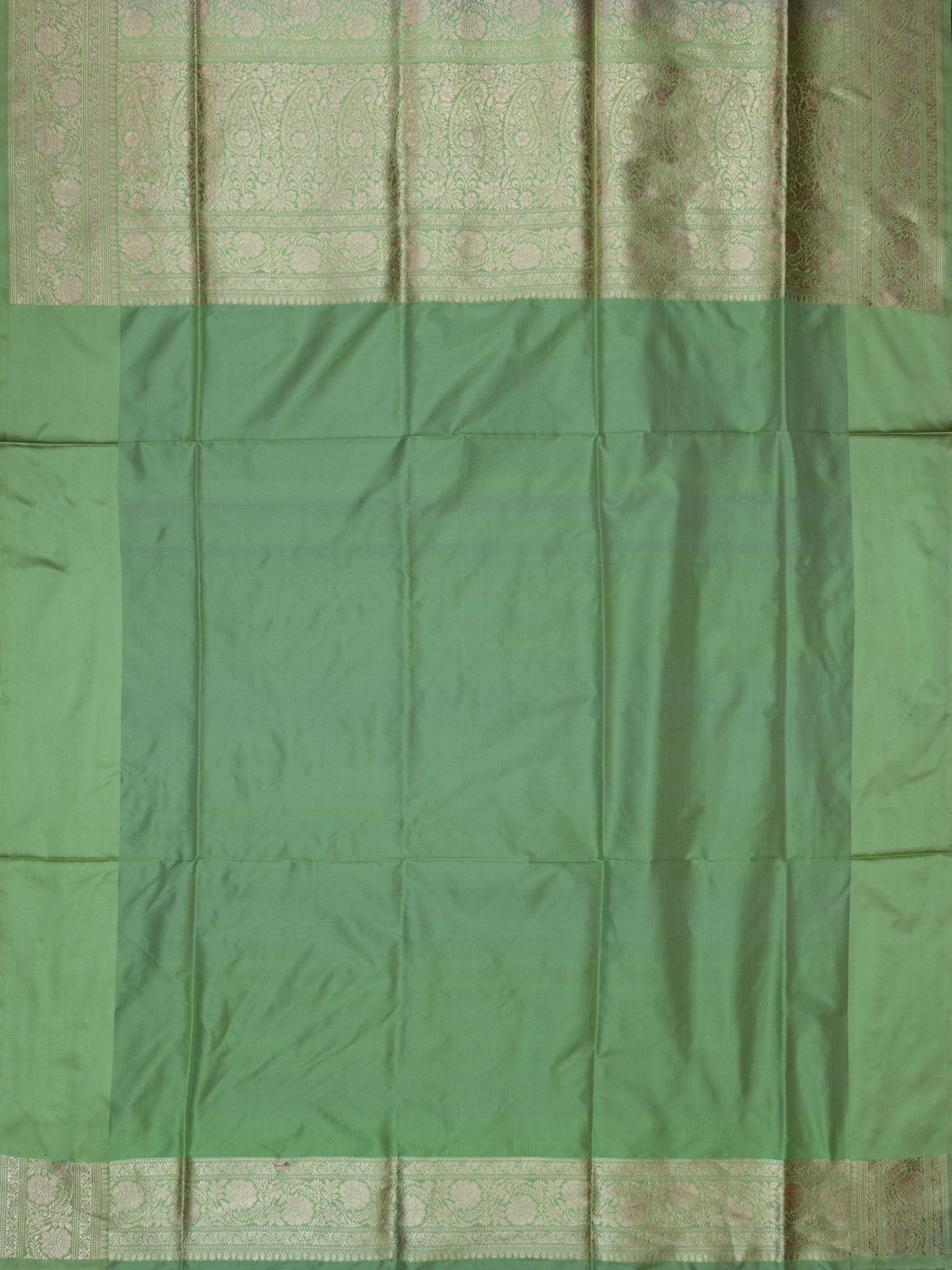 Weaves Banarasi Butta