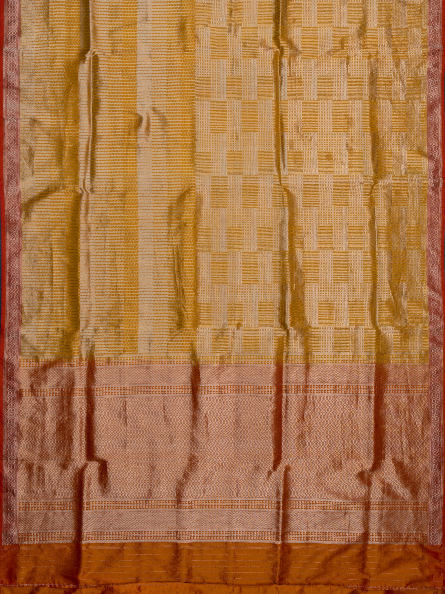 Weaves Banarasi Butta