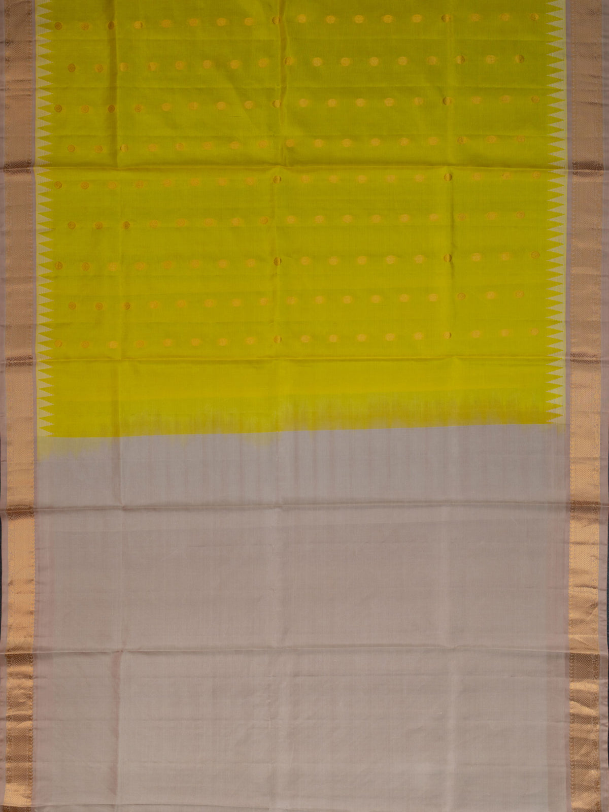 Weaves Gadwal Pattu With Contrast Border With Temple Border With Butta