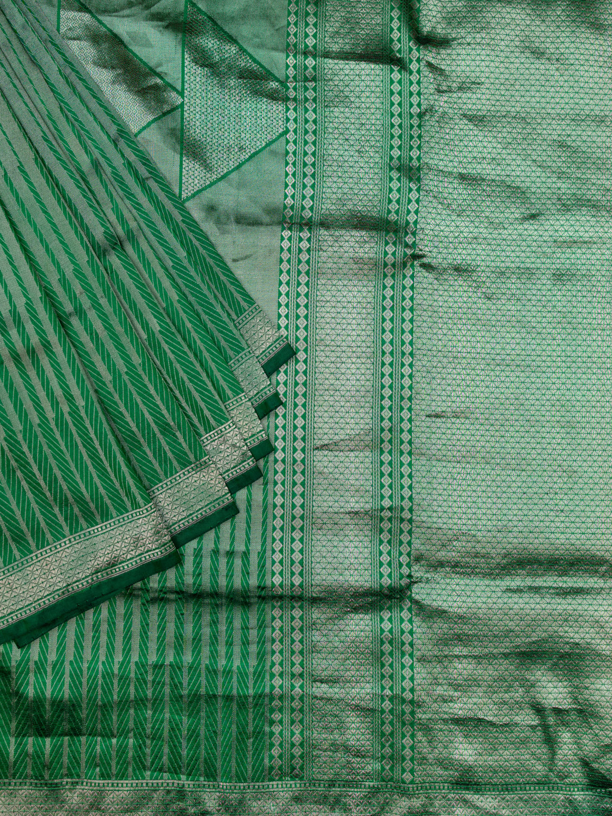 Weaves Banaras
