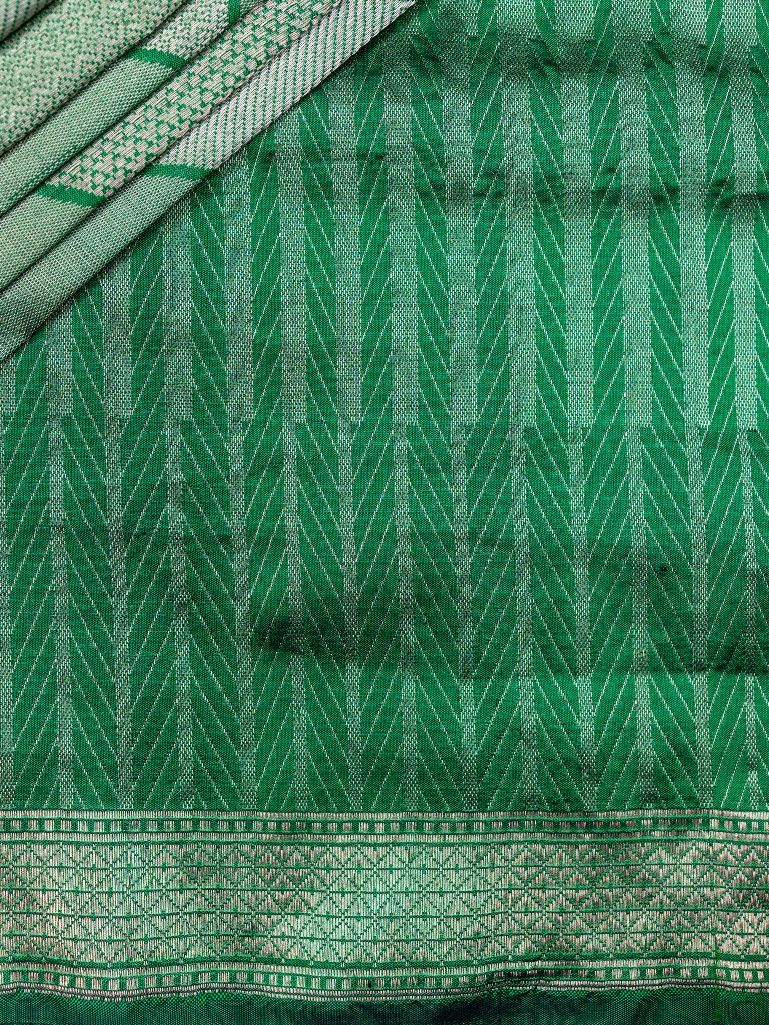 Weaves Banaras