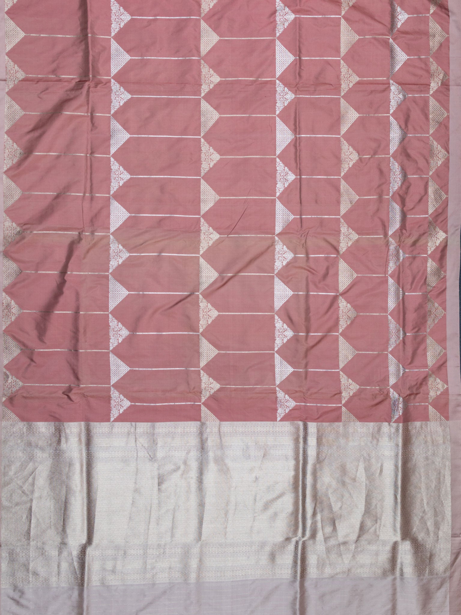 Weaves Banarasi Butta