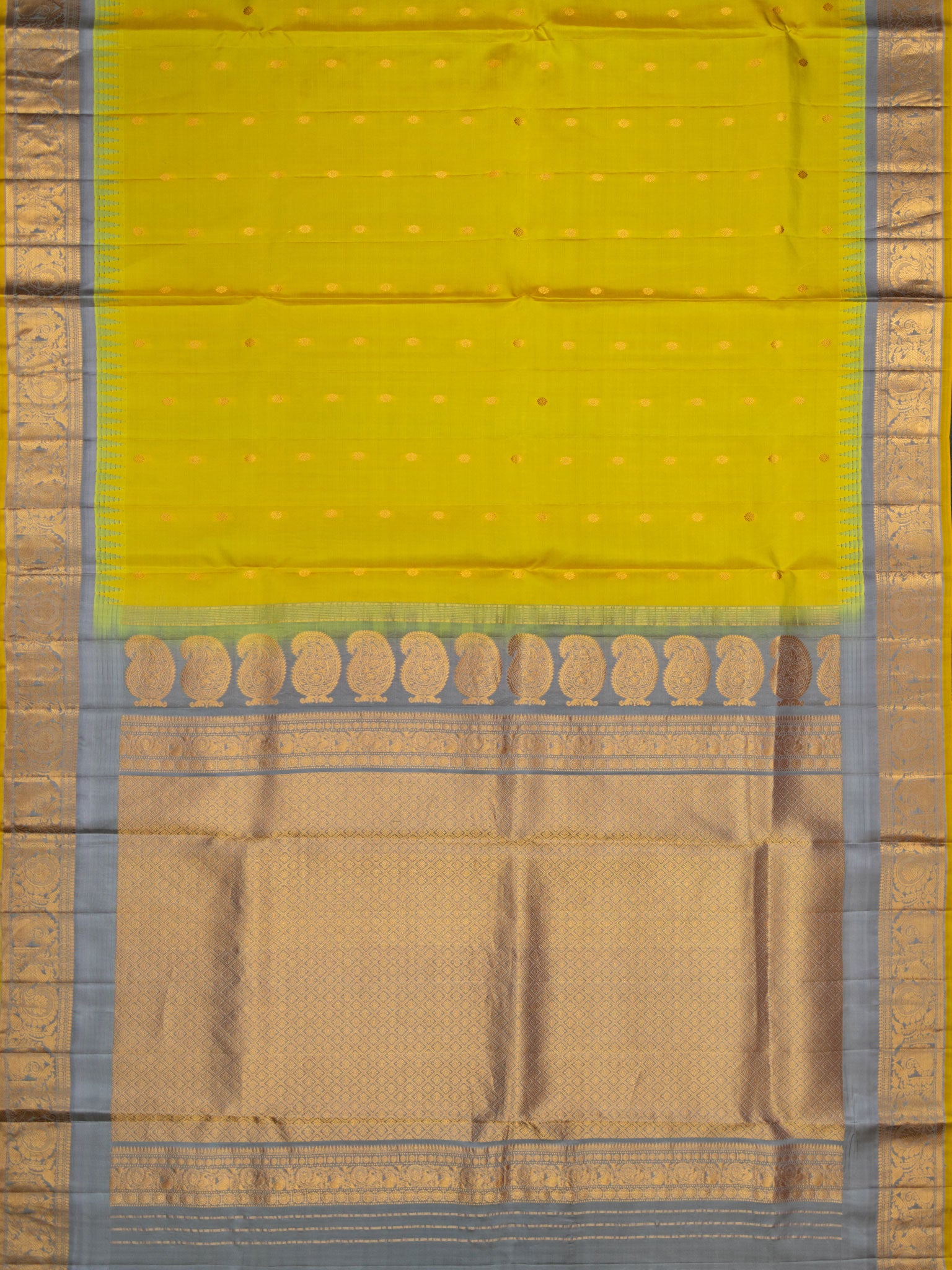 Weaves Gadwal Pattu With Contrast Border With Temple Border With Butta