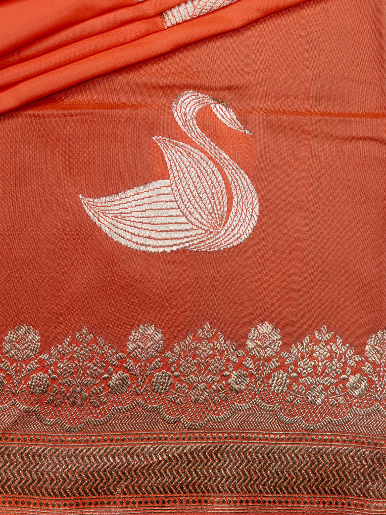 Weaves Banarasi Butta