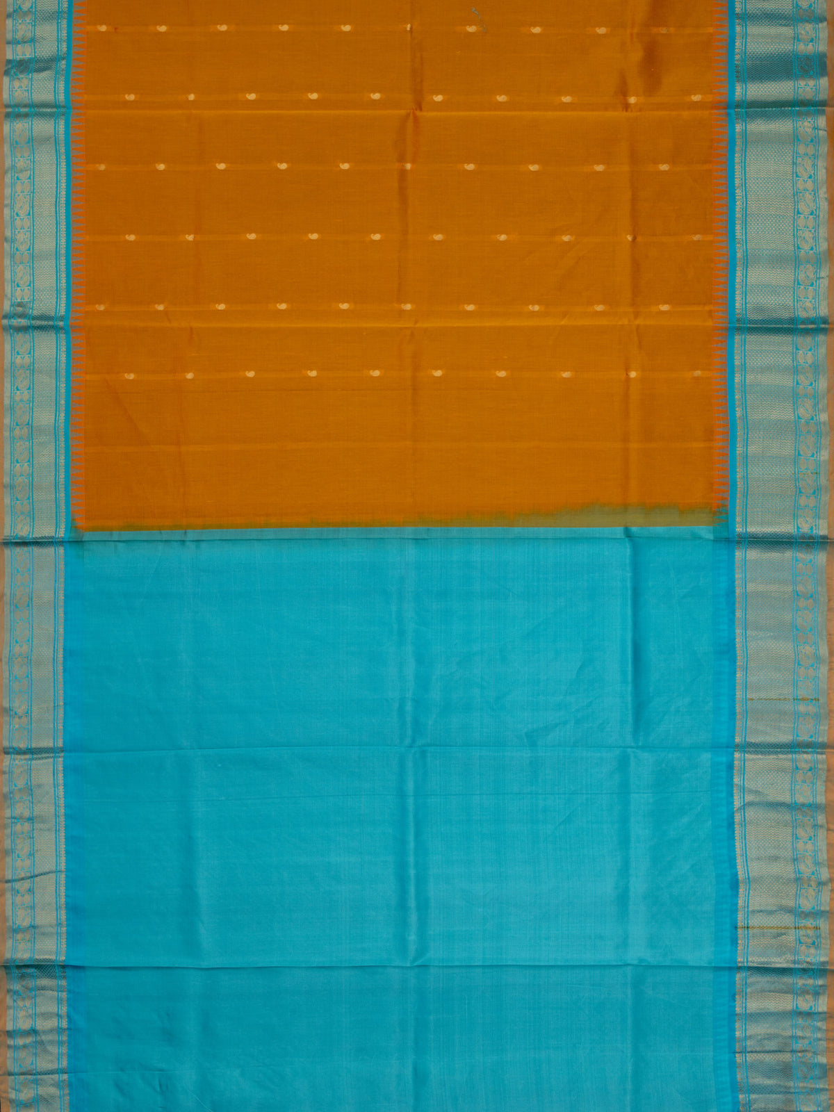 Weaves Gadwal Sikho With Contrast Border