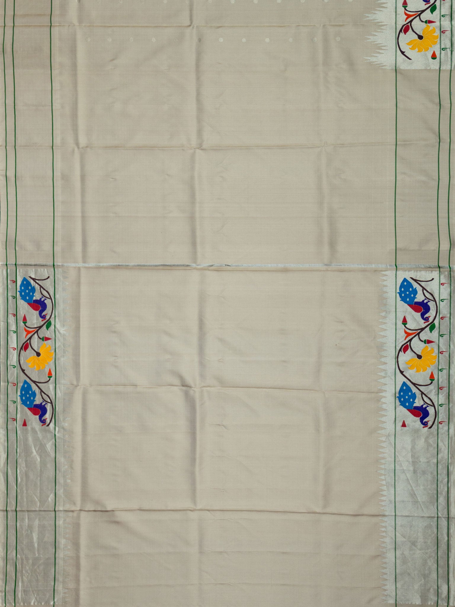 Weaves Paithani Saree With Contrast Border