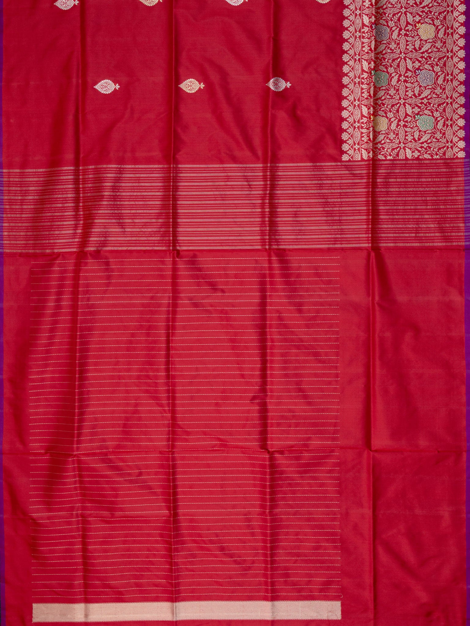 Weaves Banarasi Butta
