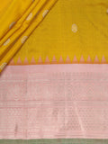 Weaves Gadwal Pattu With Contrast Border With Temple Border With Butta
