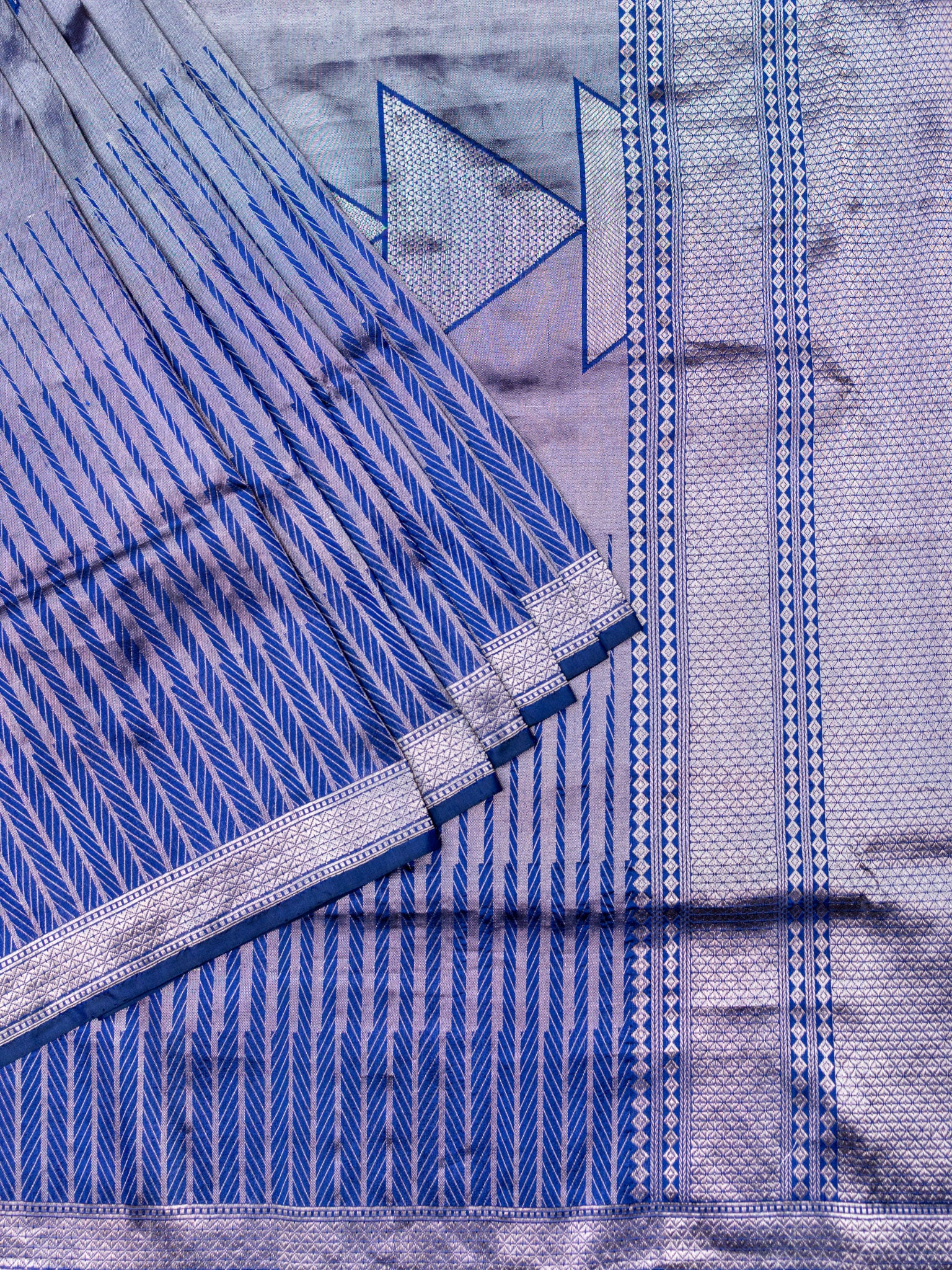 Weaves Banarasi