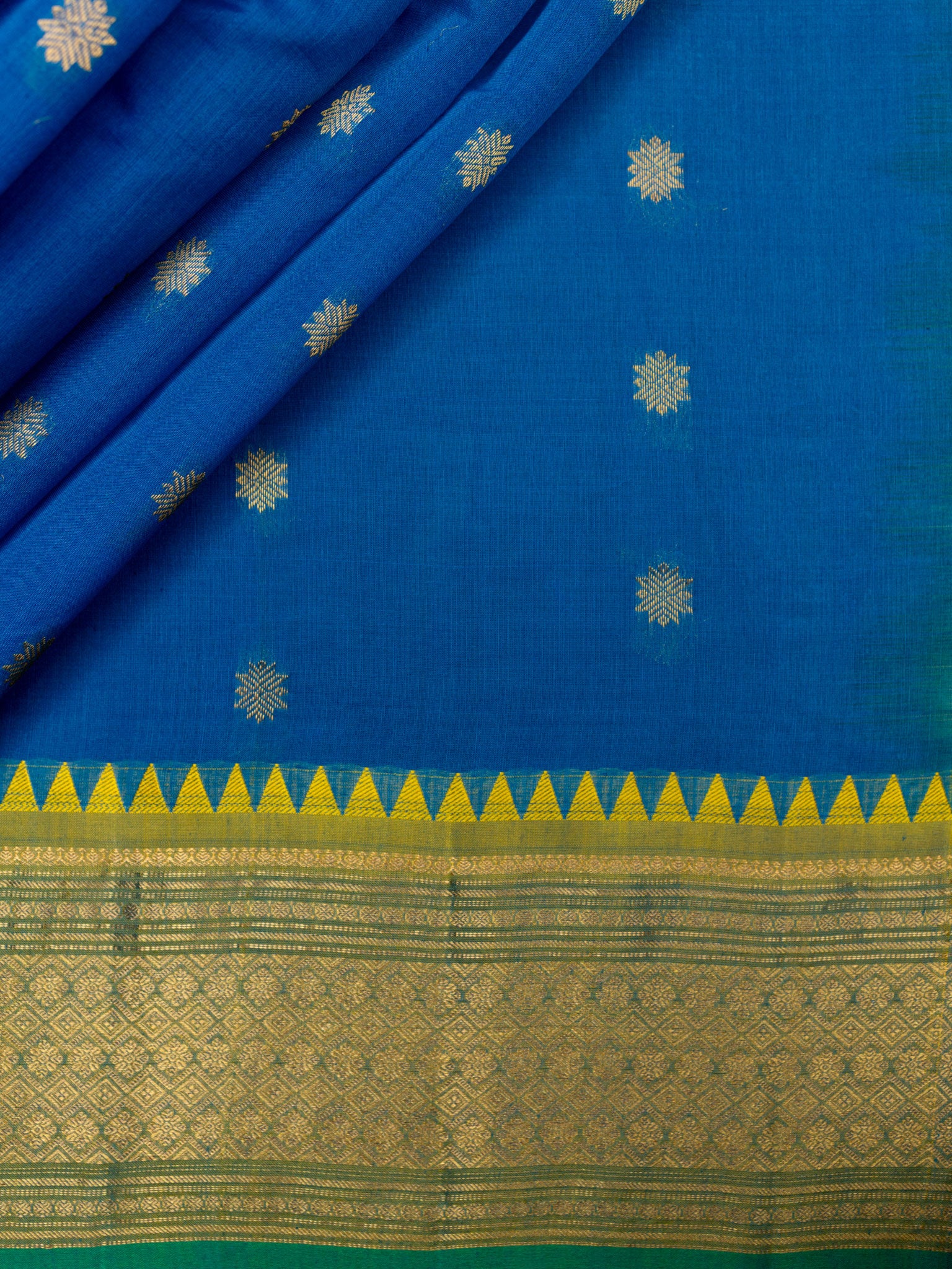 Weaves Gadwal Sikho With Contrast Border