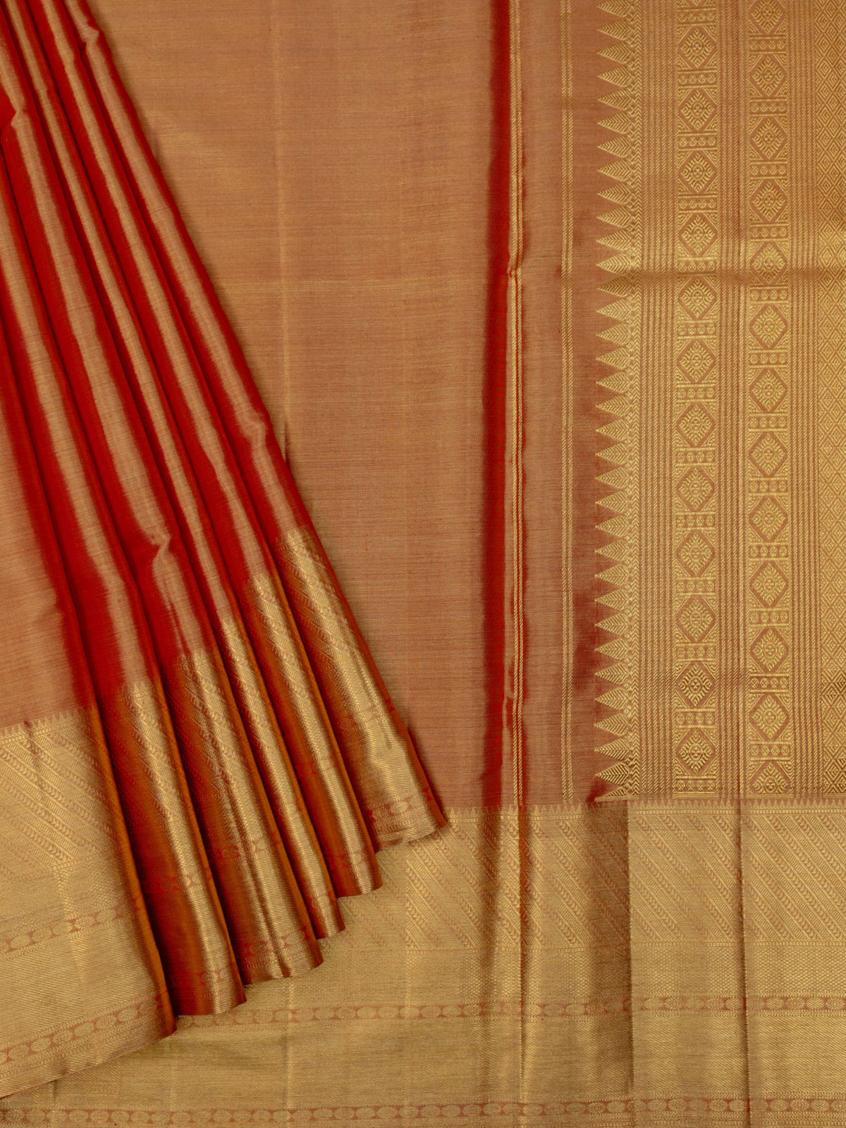 Kanjeevaram Kanchi Pattu Matte Finish With Kanchi Border Matte Red Base Gold Zari