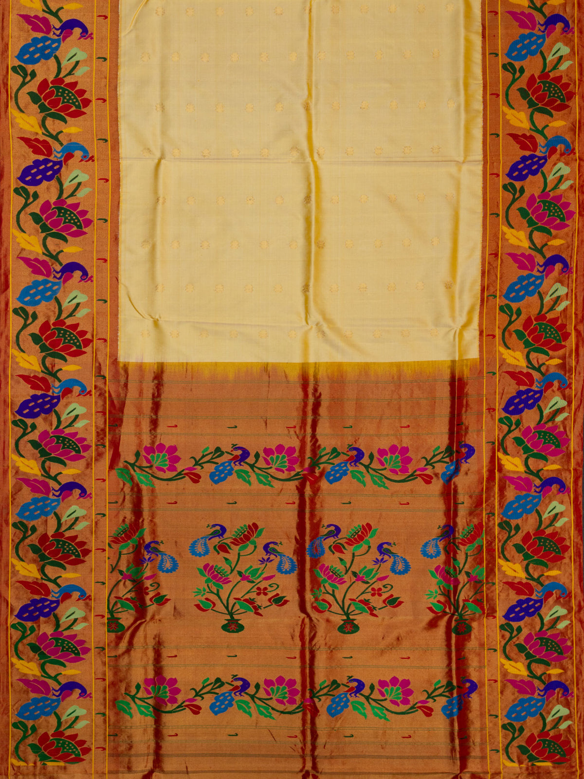 Weaves Paithani Saree With Contrast Border