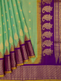 Weaves Gadwal Pattu With Contrast Border With Small Butta