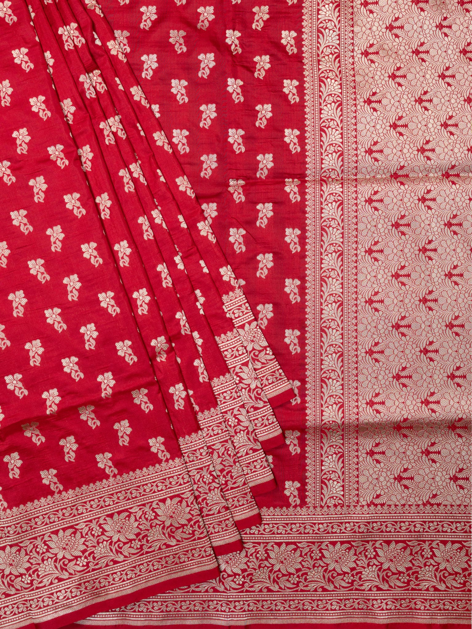 Weaves Banarasi Butta