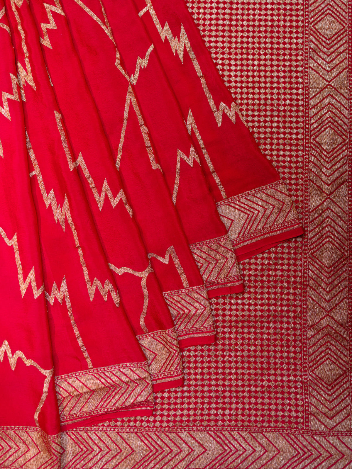 Fancy Crepe All Over Geometric Weave With Border Rani Pink