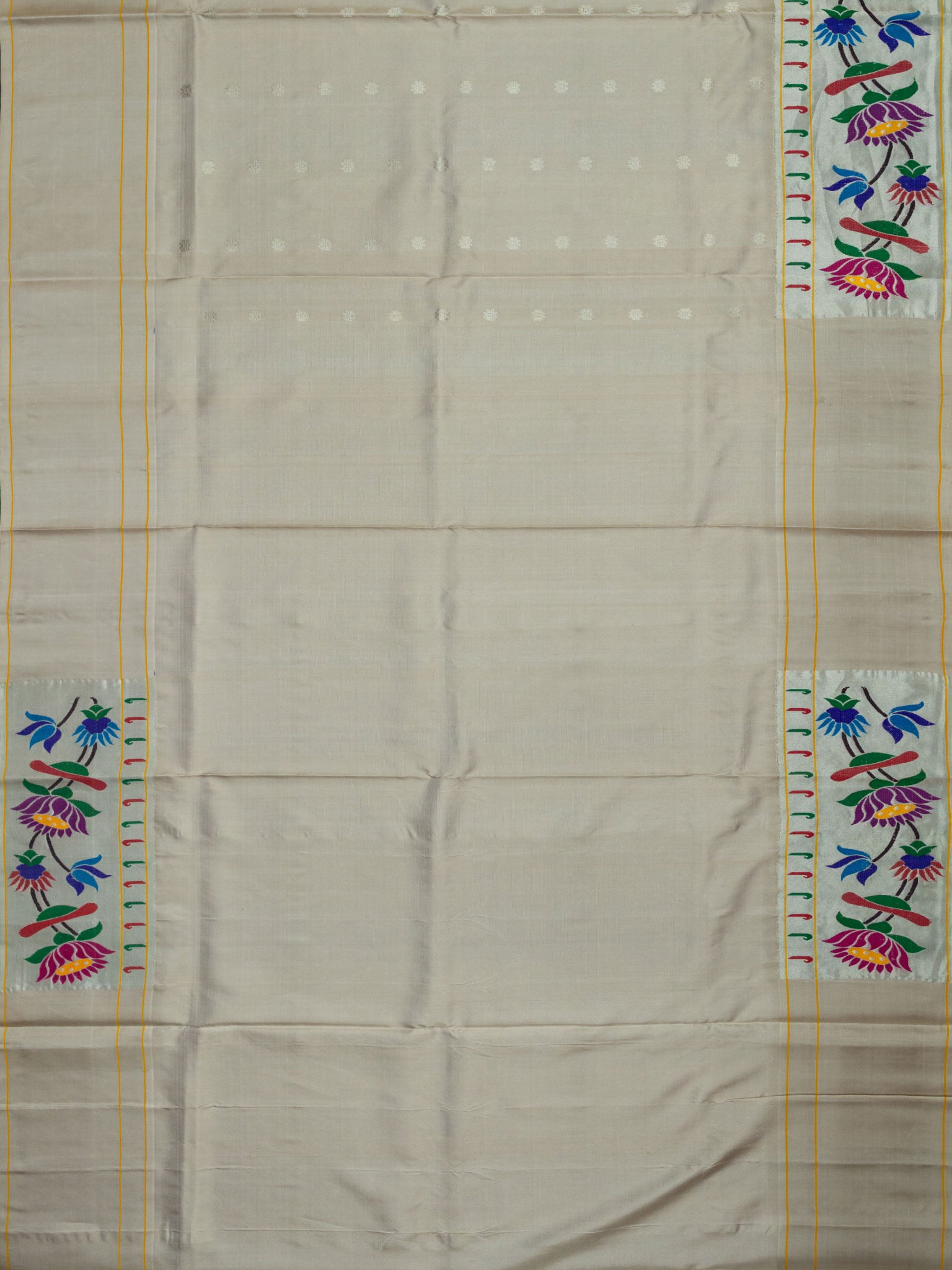 Weaves Paithani Saree With Contrast Border
