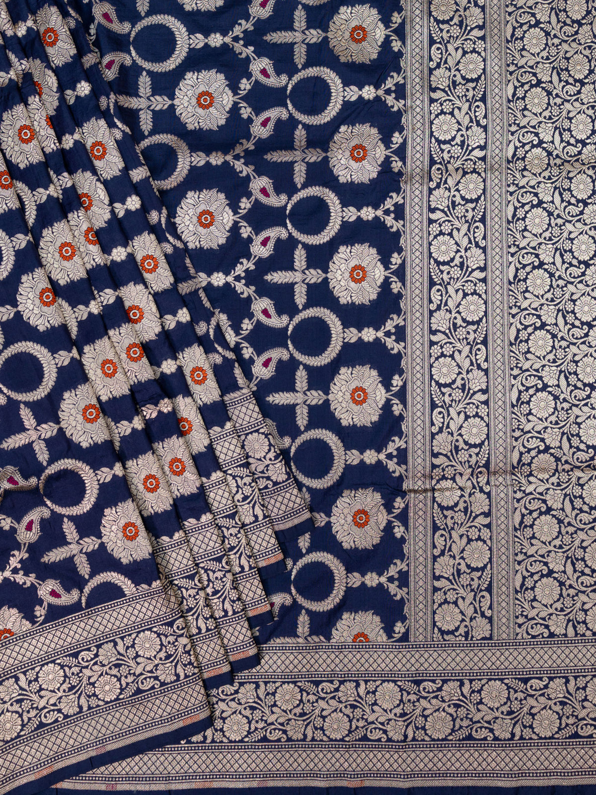 Weaves Banarasi Butta