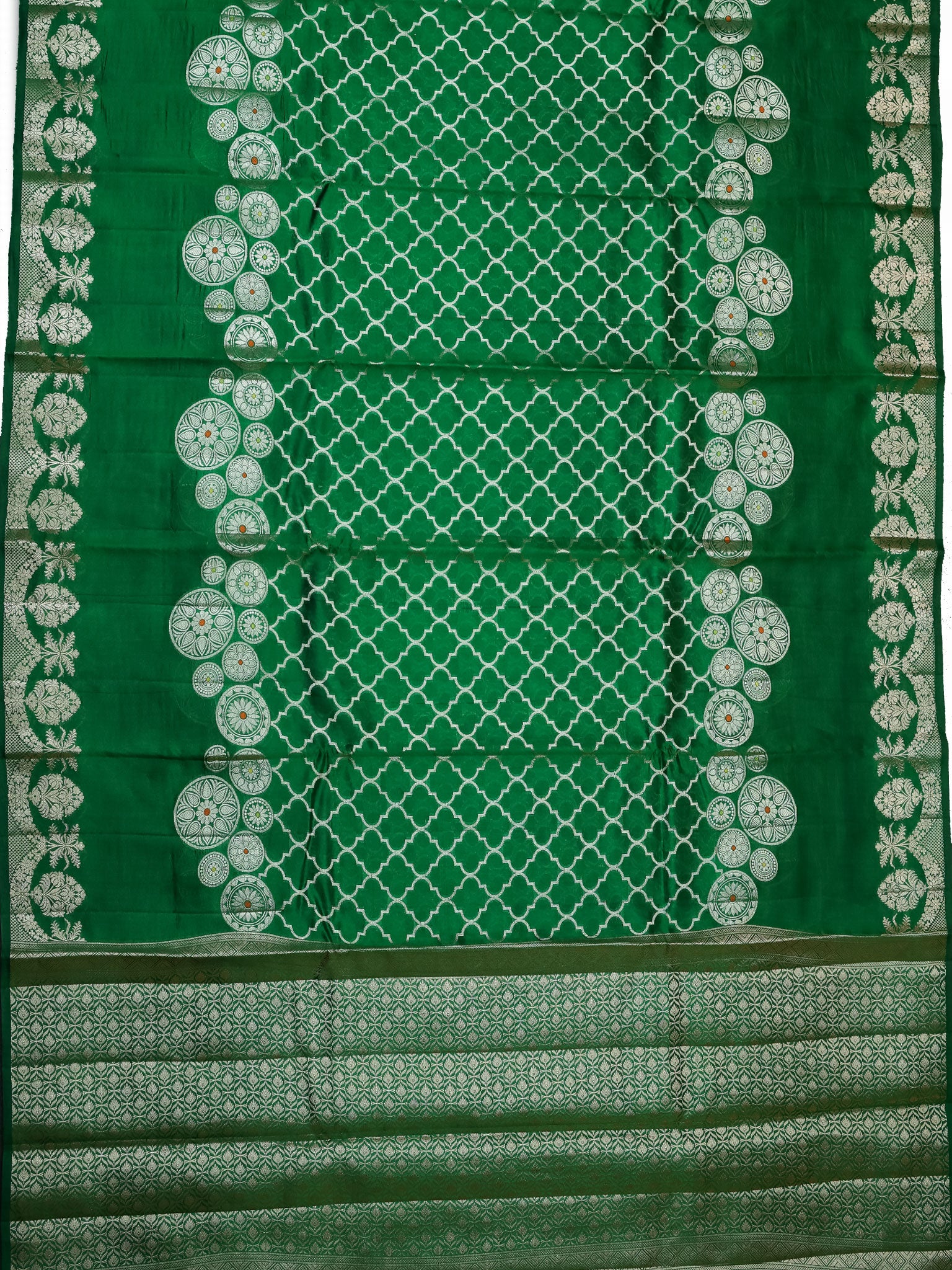 Green Chiniya Silk Saree With All Over Weave And Small Self Gold Zari