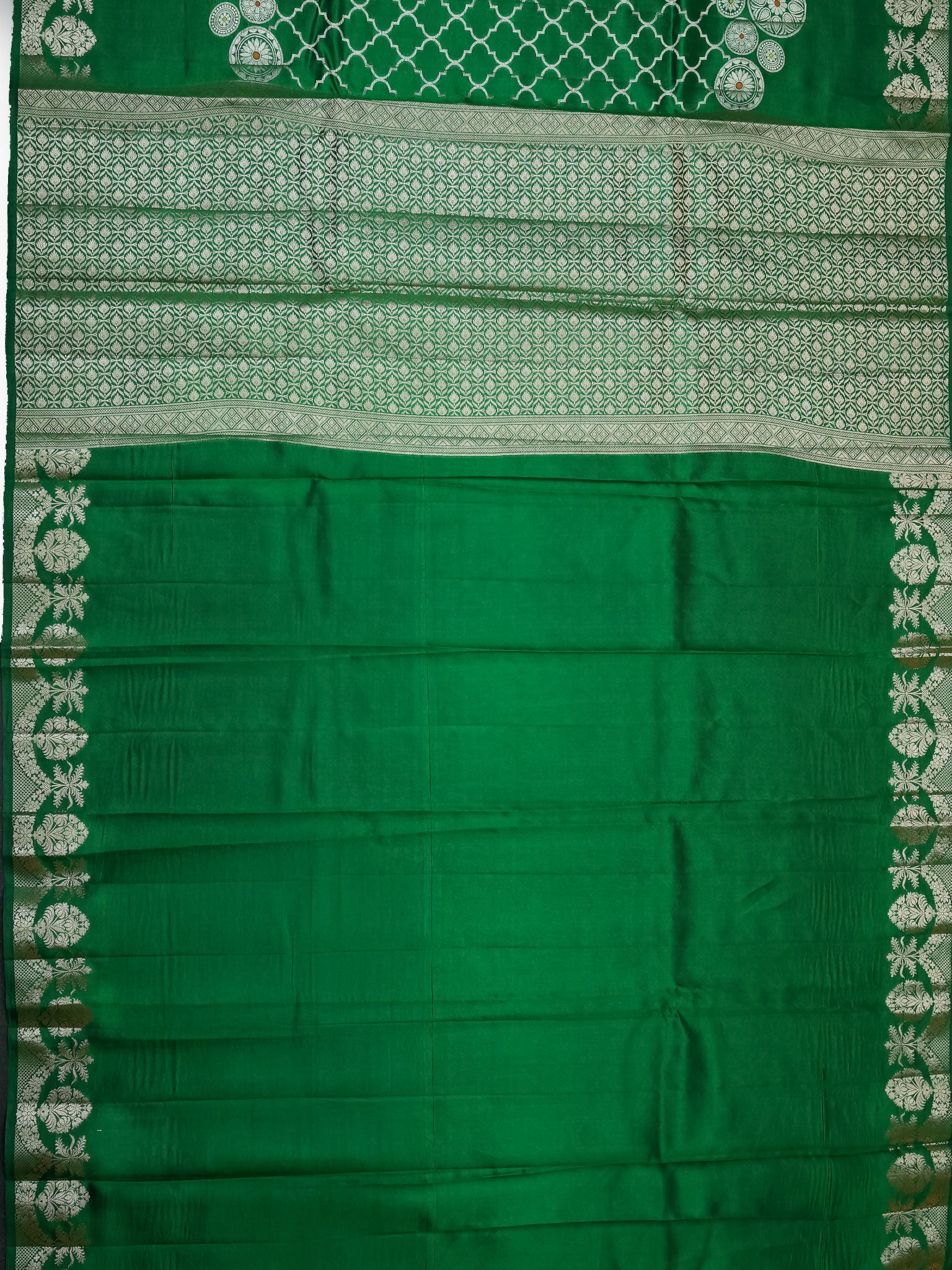 Green Chiniya Silk Saree With All Over Weave And Small Self Gold Zari
