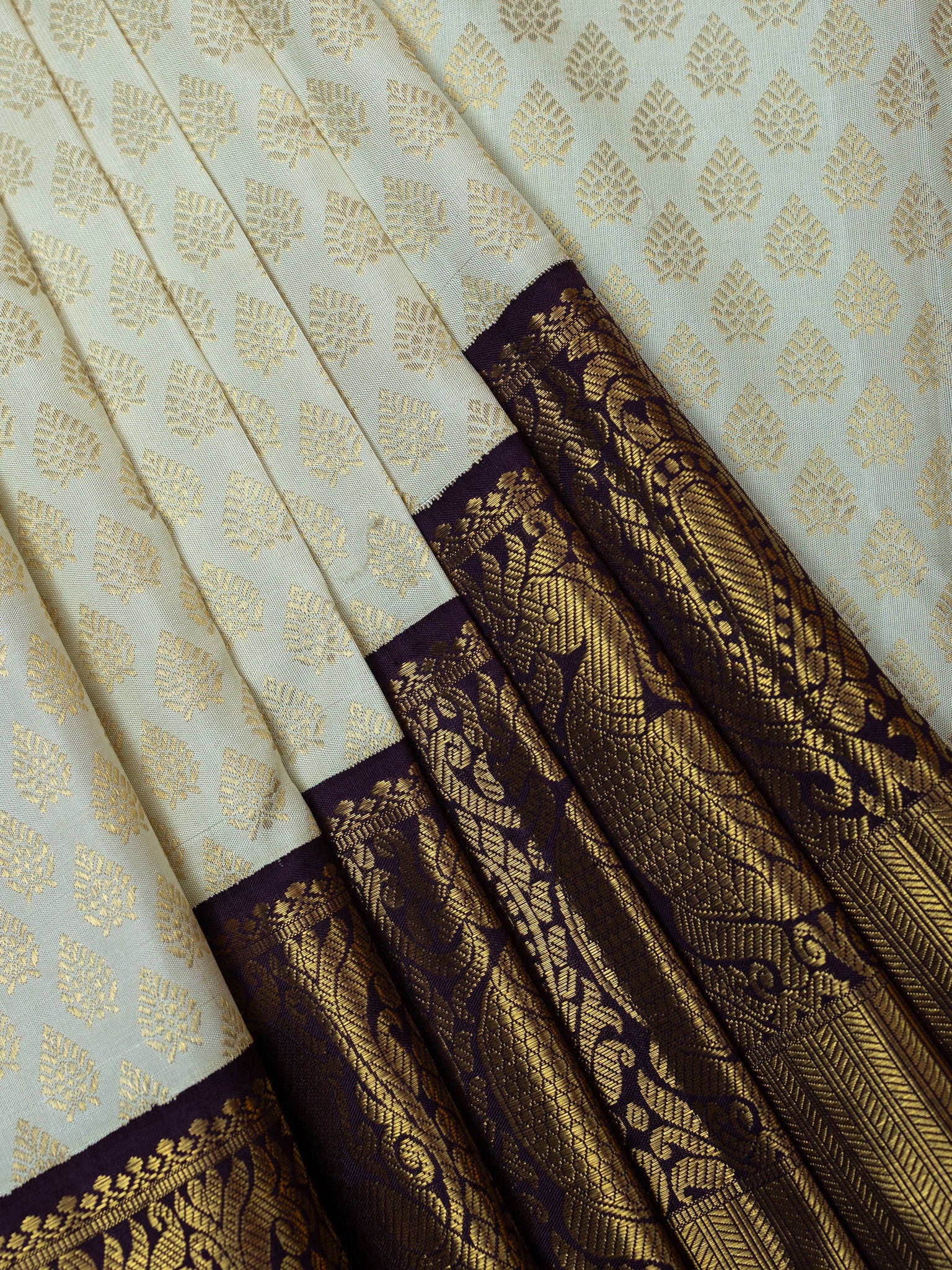 Kanjeevaram Kanchi Pattu All Over Butta Gold Zari With Contrast Border & Edgeing (Talambralu) White + Brown + Green