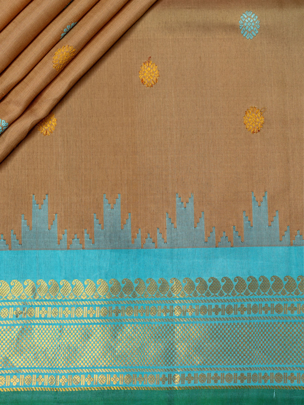 Weaves Gadwal Pattu With Temple Border With Butta