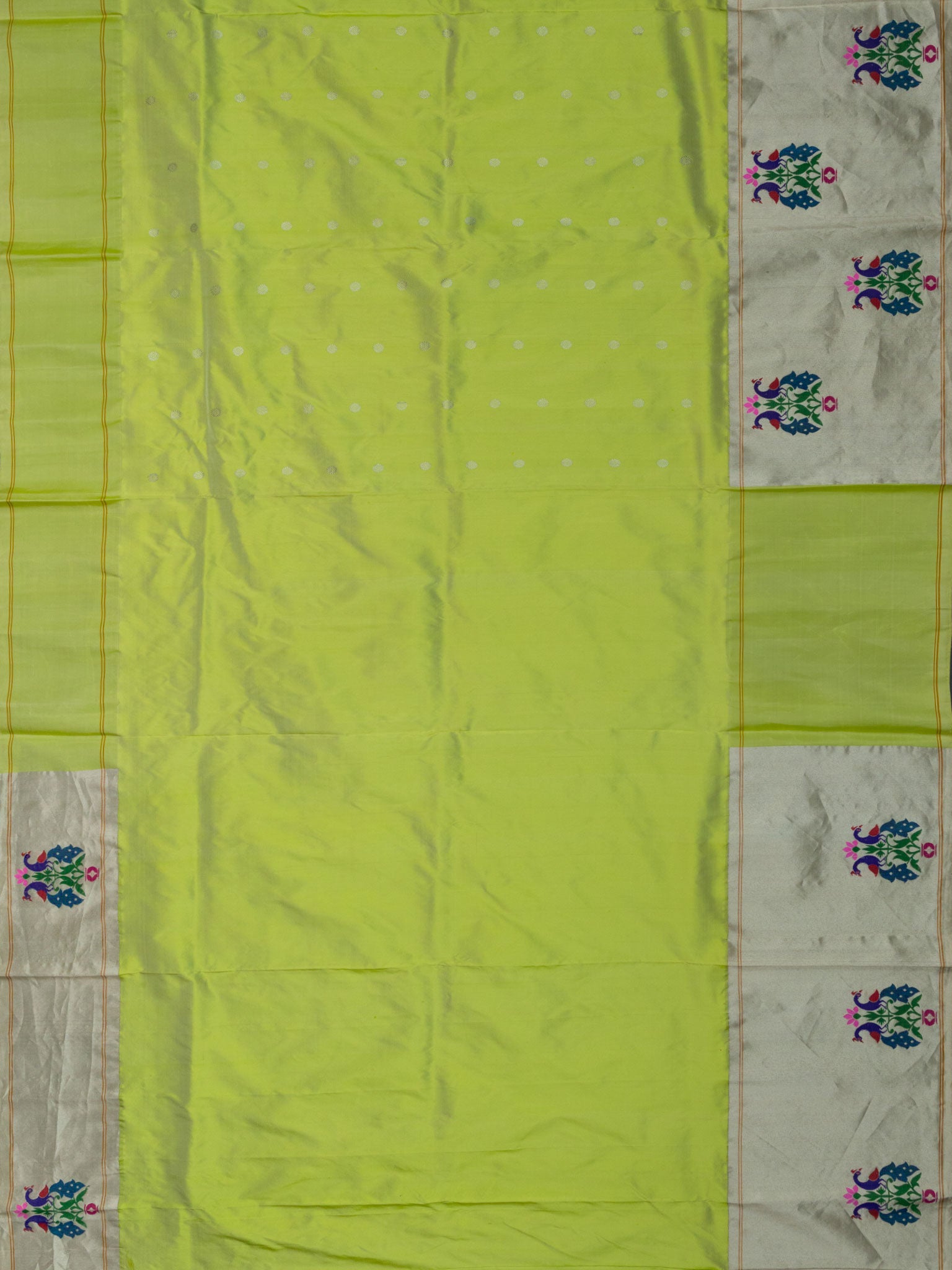 Weaves Paithani Saree With Contrast Border