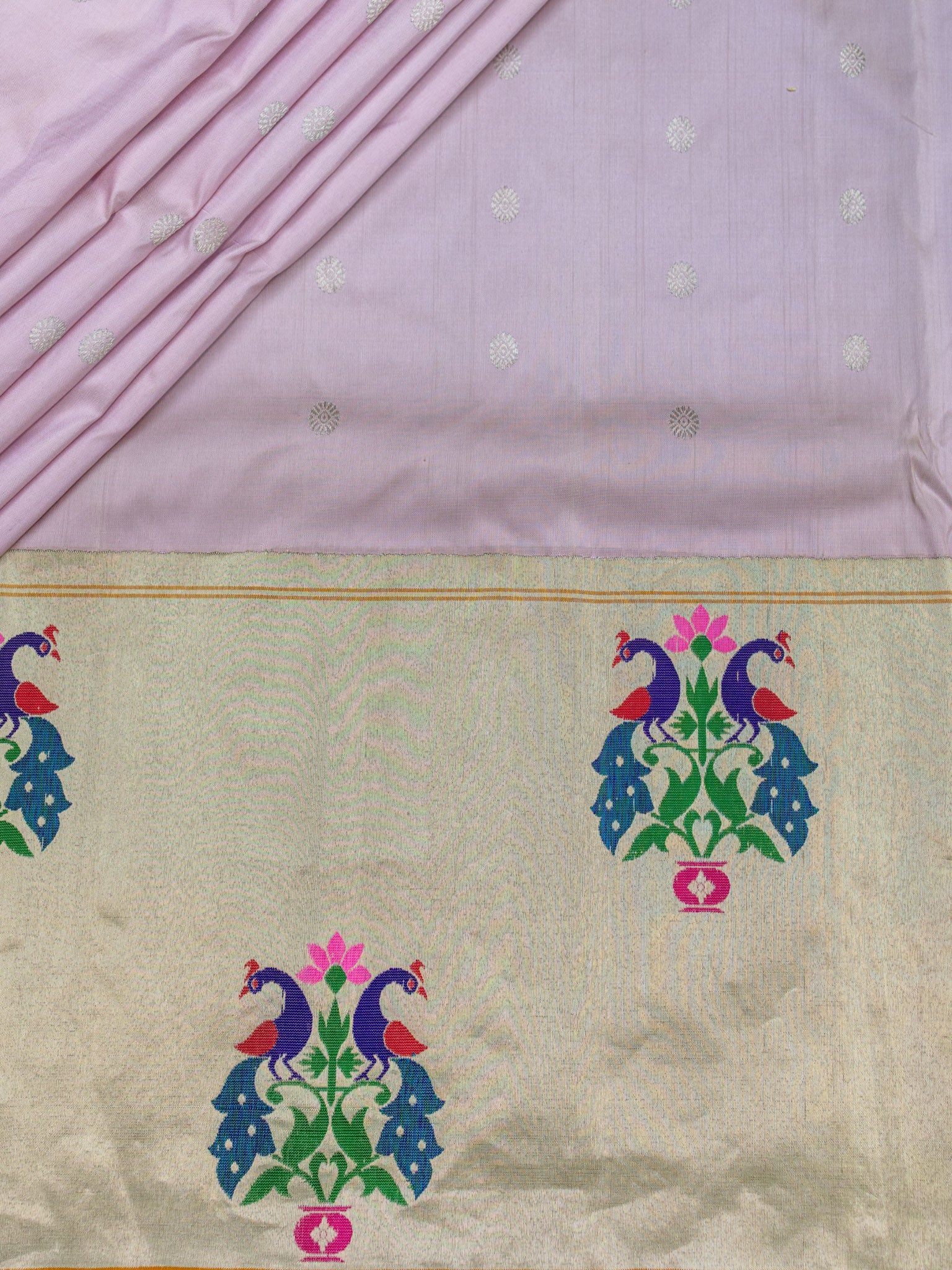 Weaves Paithani Saree With Contrast Border