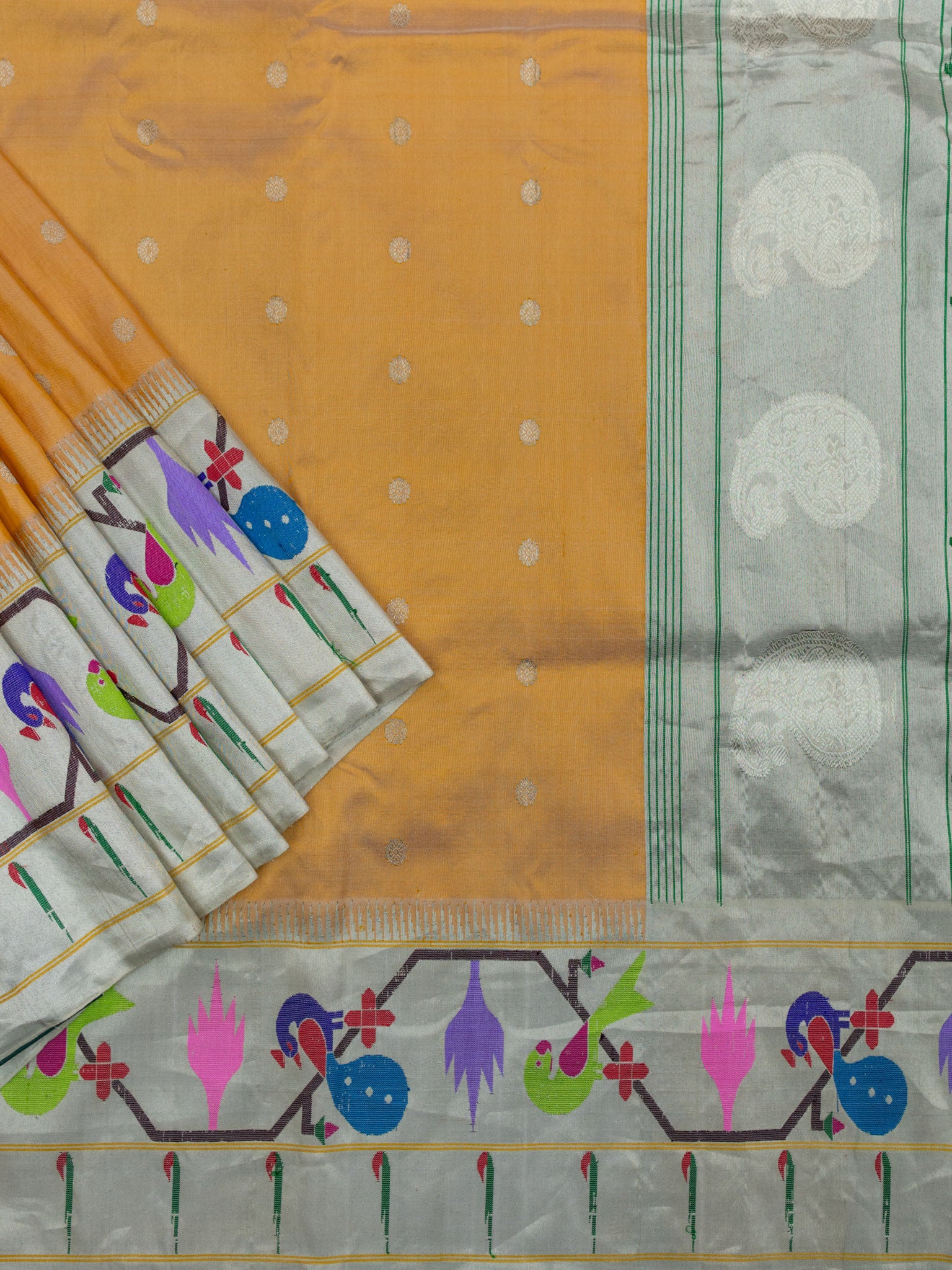 Weaves Paithani Saree With Contrast Border