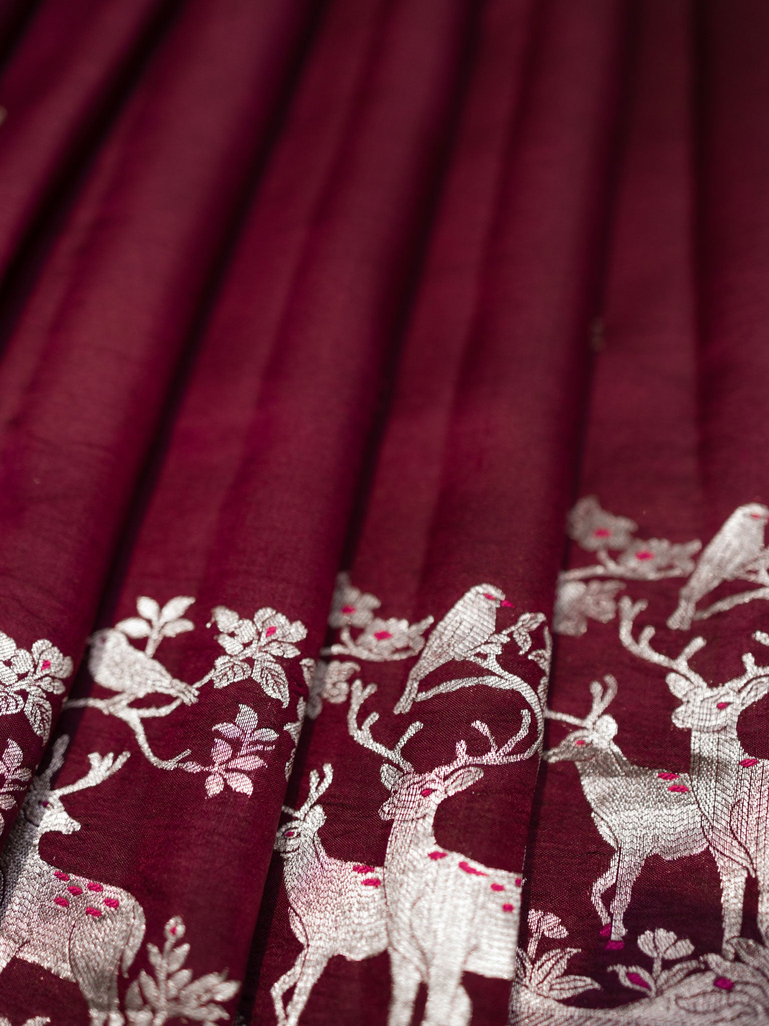 Maroon Chiniya Silk Saree With Small Butta Deer Border And Self Gold Zari
