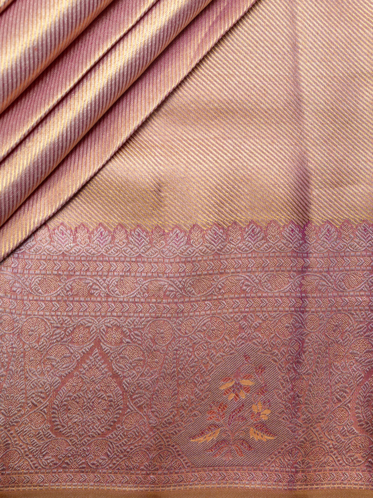 Kanjeevaram Kanchi Pattu Matte Finish Meenakari Contrast Edgeing Cream Matte Pink Base