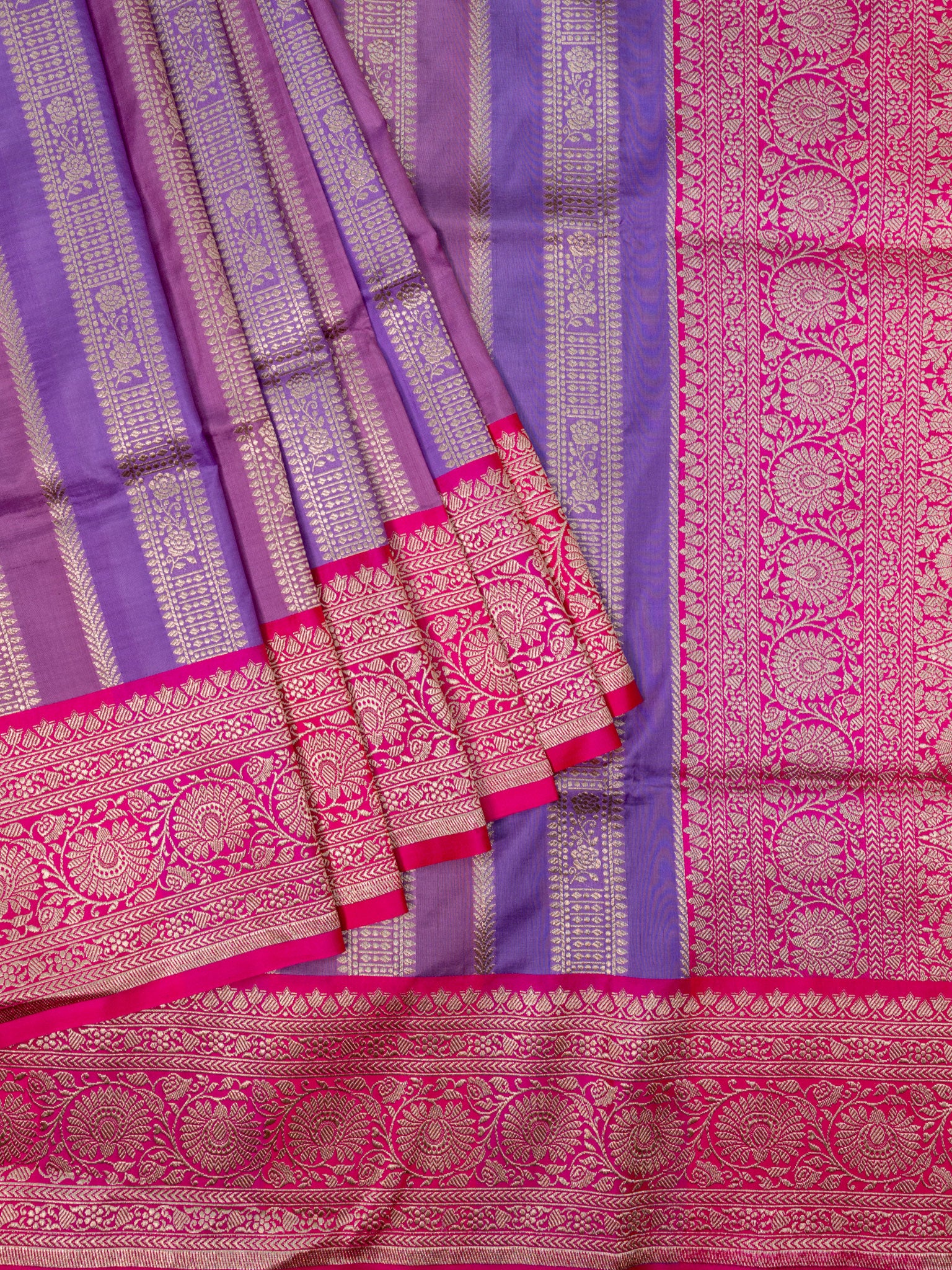 Weaves Banarasi Rangkat