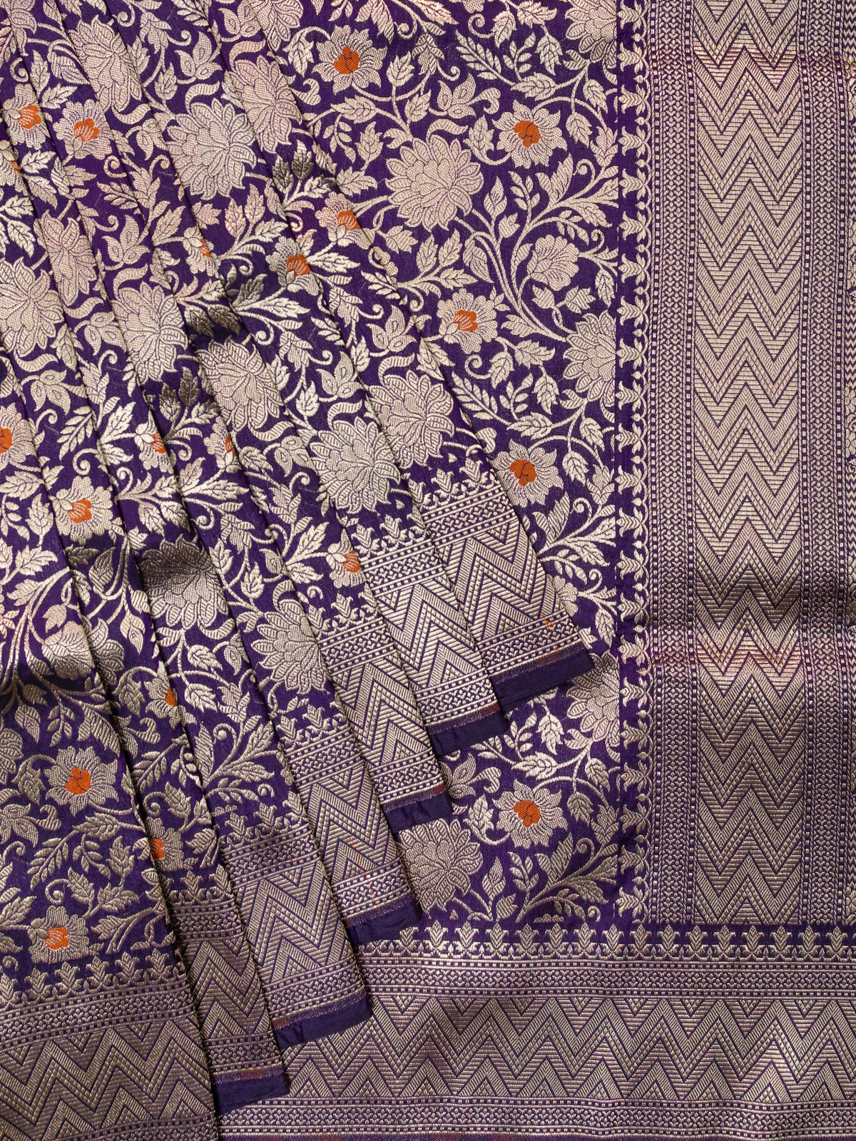 Weaves Banarasi Jaal