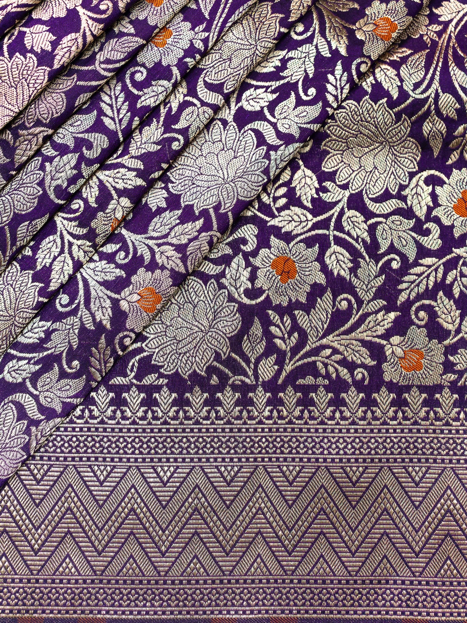 Weaves Banarasi Jaal