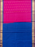 Weaves Gadwal Pattu With Contrast Border With Small Butta