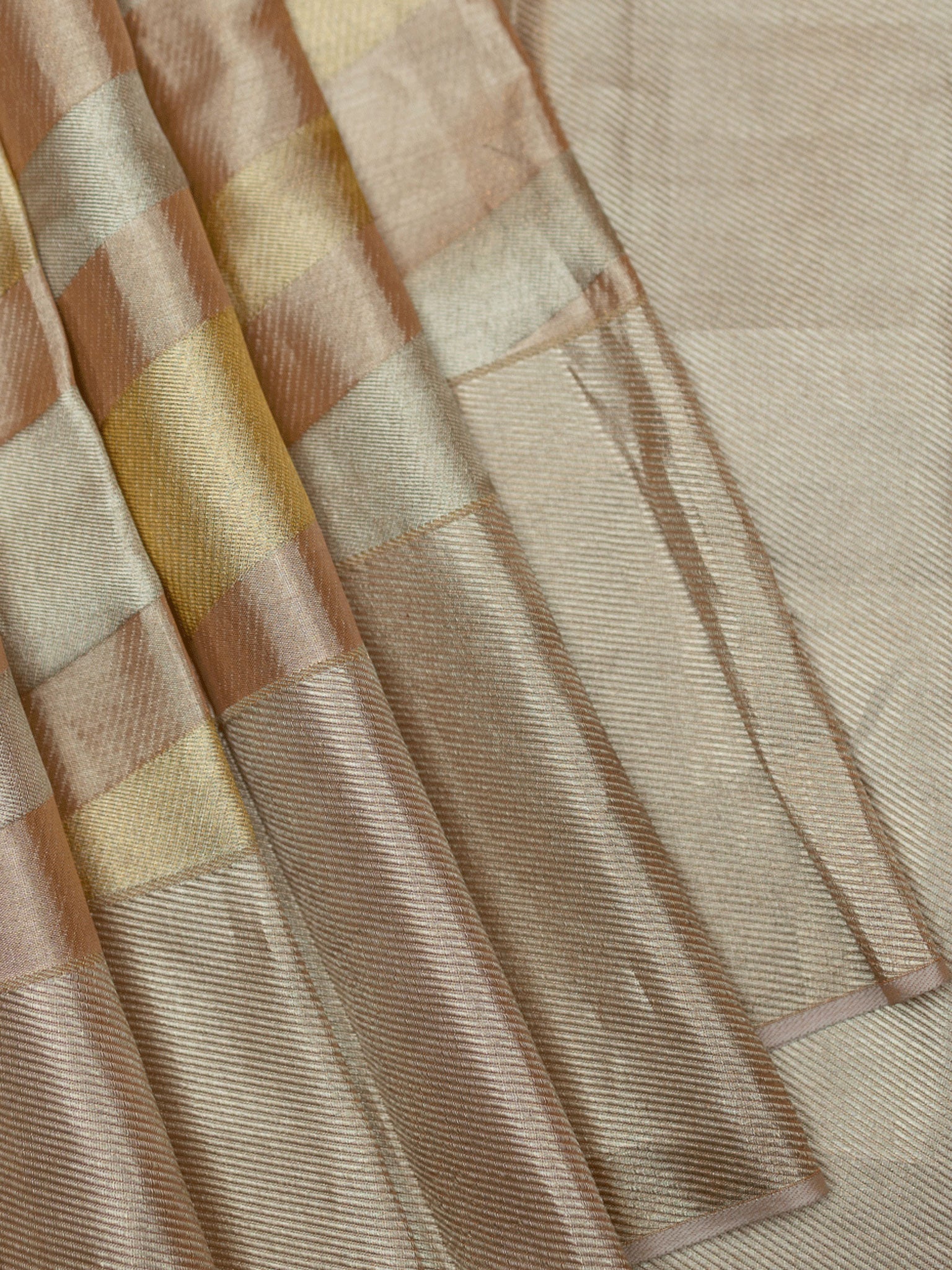 Kanjeevaram Tissue Kanchi Pattu All Over Geometric Weave Peach