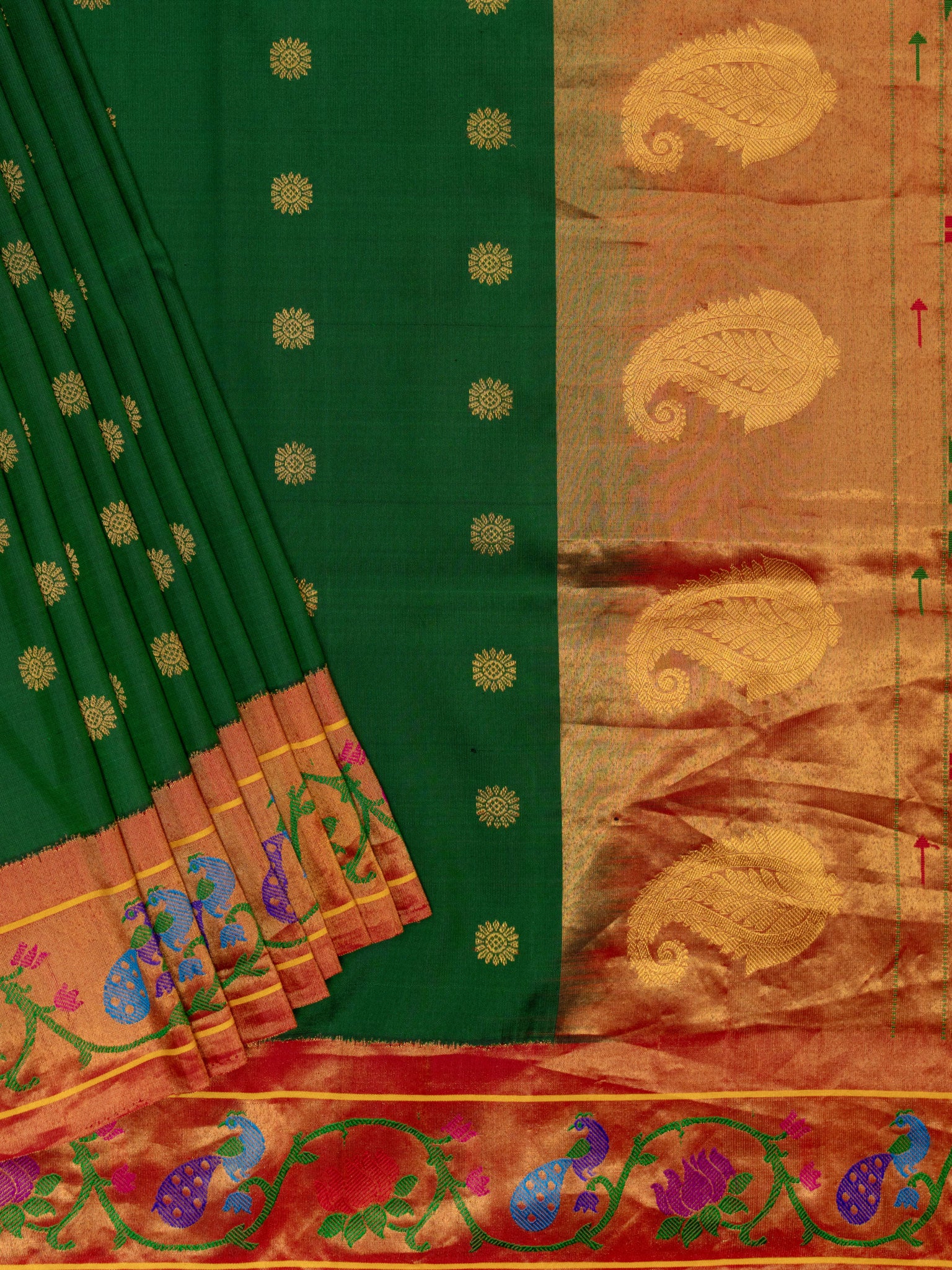 Weaves Paithani Saree With Contrast Border